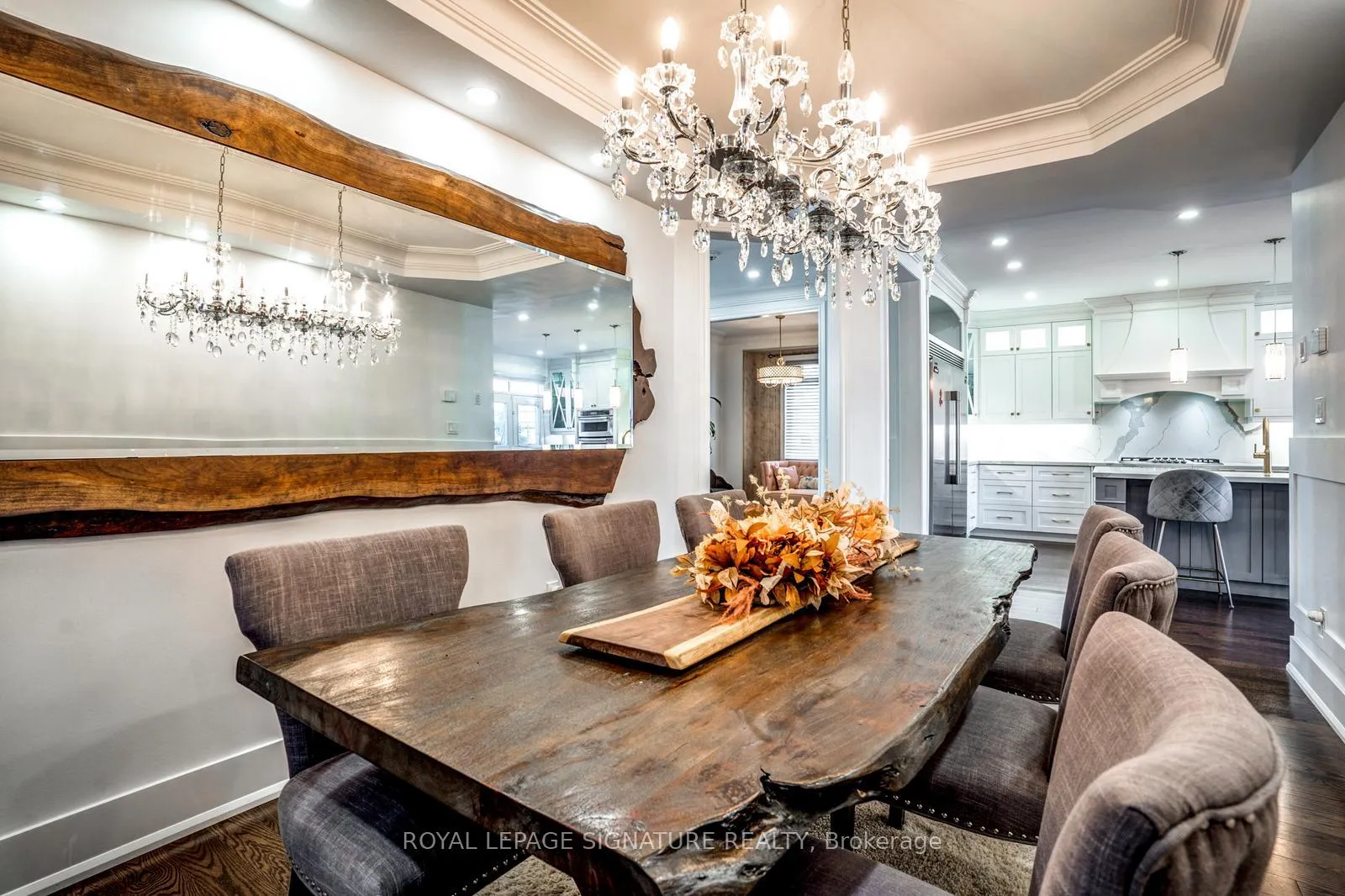 Photo 9 of 74 Rotondo Crescent, Vaughan, Kleinburg — HOMEH