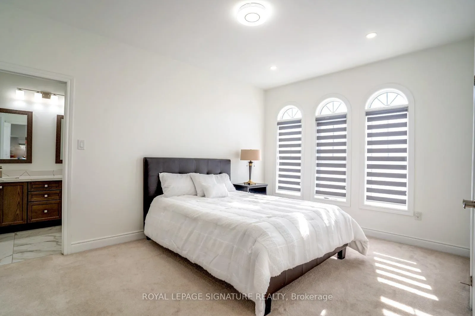 Photo 26 of 74 Rotondo Crescent, Vaughan, Kleinburg — HOMEH