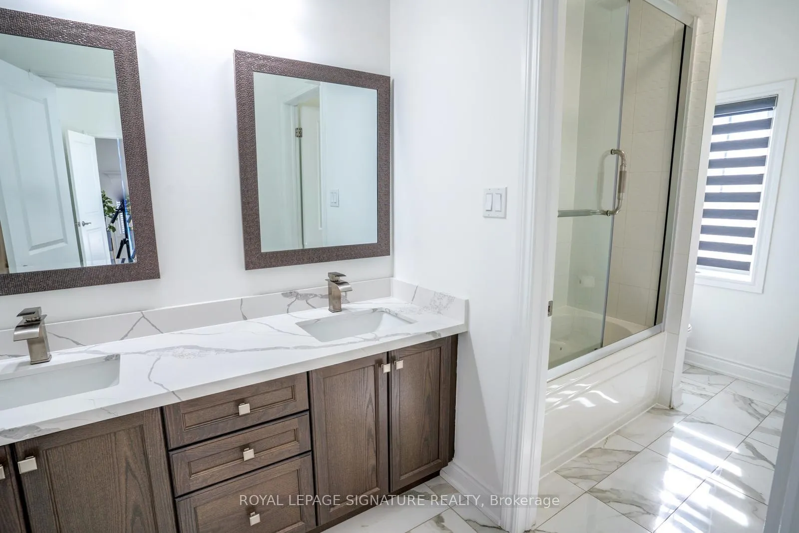 Photo 27 of 74 Rotondo Crescent, Vaughan, Kleinburg — HOMEH