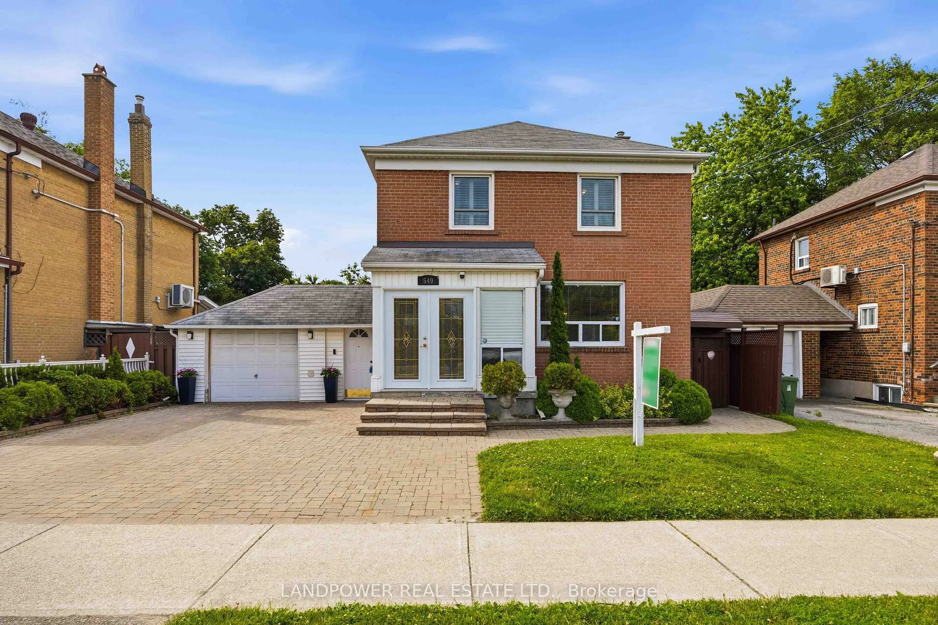Photo 1 of 549 Lawrence Avenue W, Toronto, Englemount-Lawrence — HOMEH