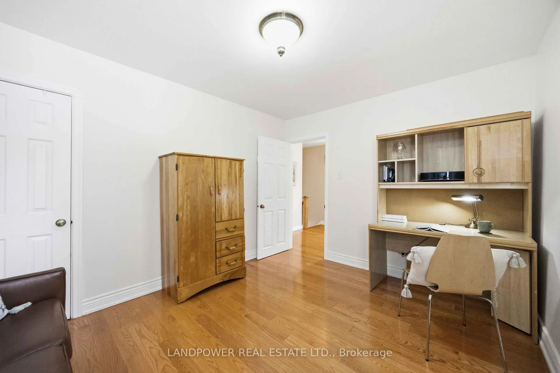 Photo 23 of 549 Lawrence Avenue W, Toronto, Englemount-Lawrence — HOMEH