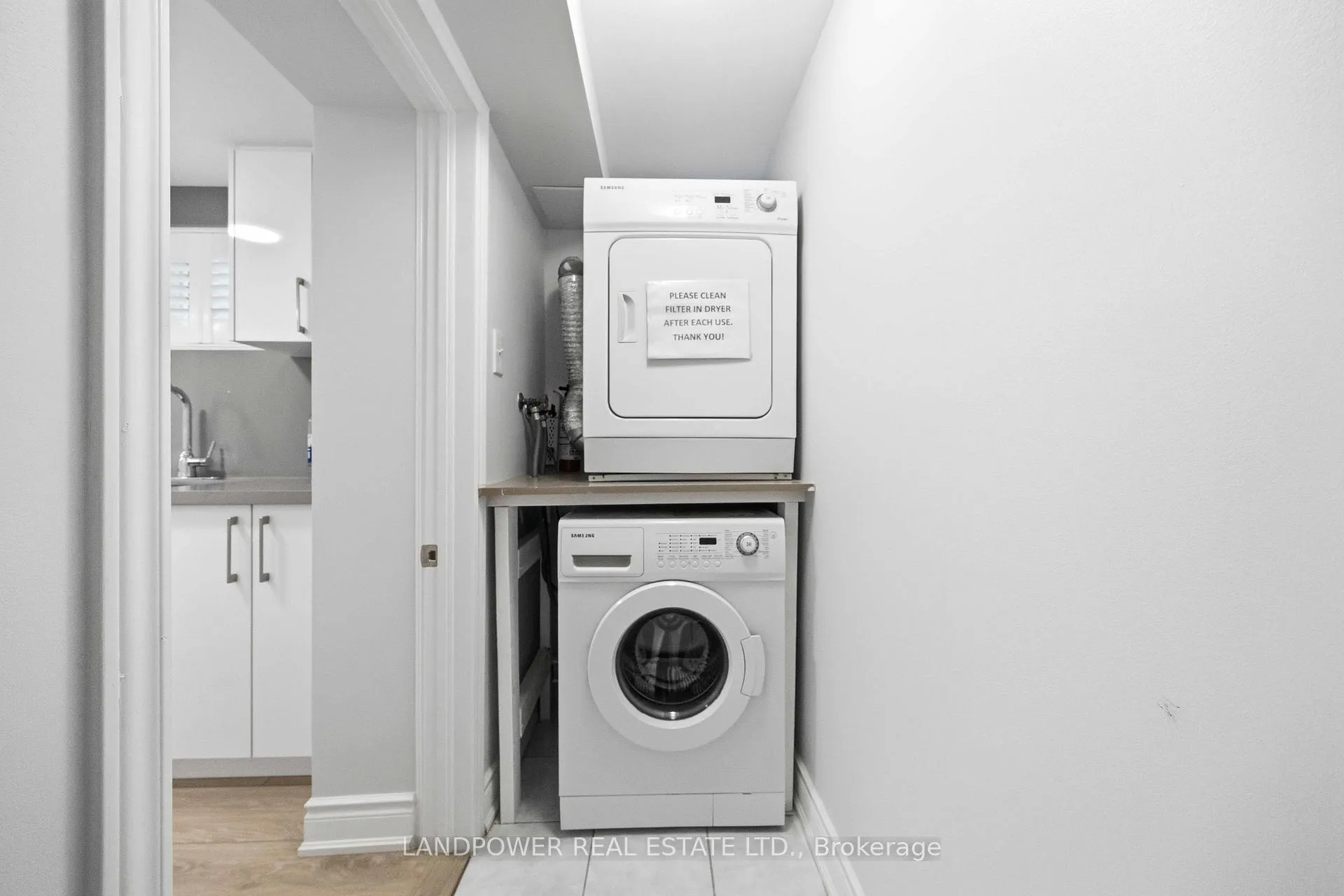 Photo 31 of 549 Lawrence Avenue W, Toronto, Englemount-Lawrence — HOMEH