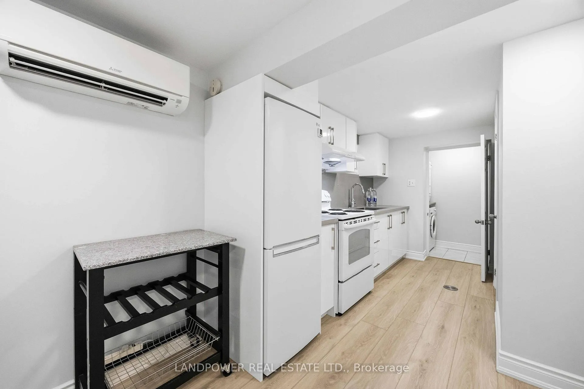 Photo 33 of 549 Lawrence Avenue W, Toronto, Englemount-Lawrence — HOMEH