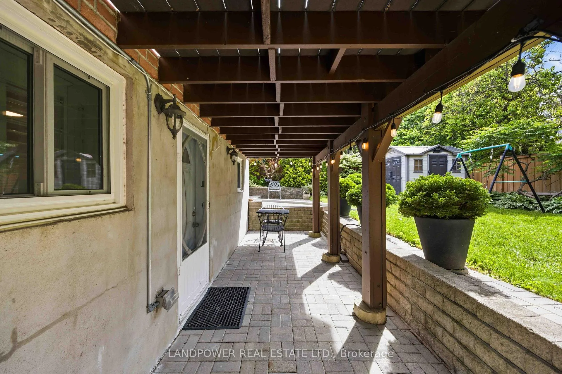 Photo 37 of 549 Lawrence Avenue W, Toronto, Englemount-Lawrence — HOMEH