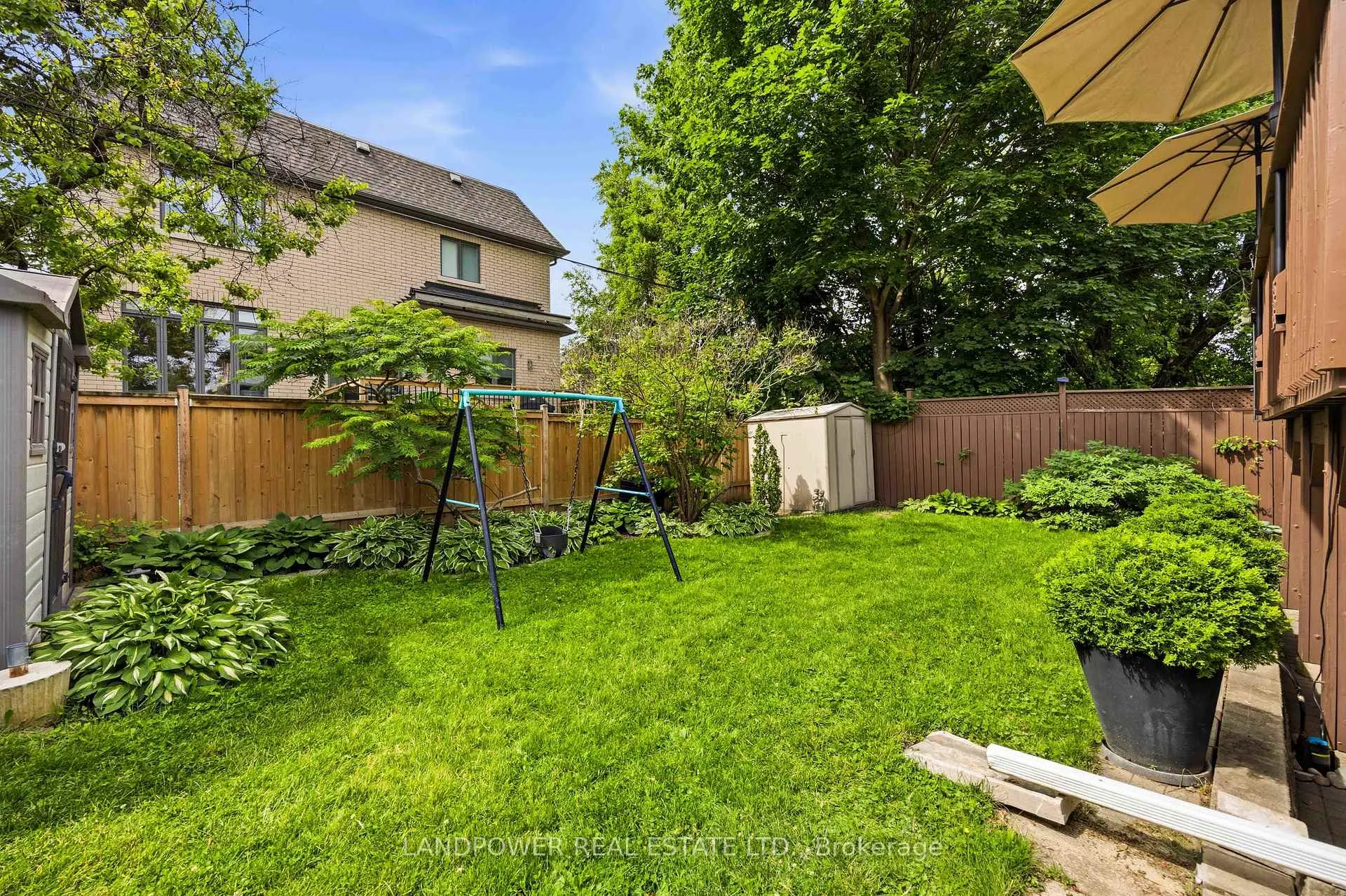 Photo 42 of 549 Lawrence Avenue W, Toronto, Englemount-Lawrence — HOMEH