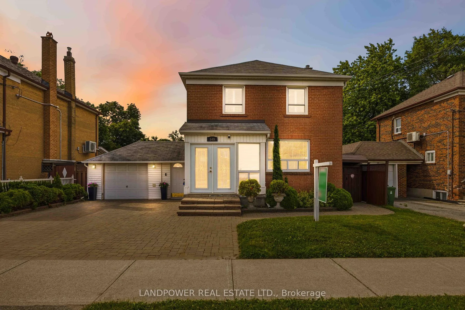 Photo 46 of 549 Lawrence Avenue W, Toronto, Englemount-Lawrence — HOMEH