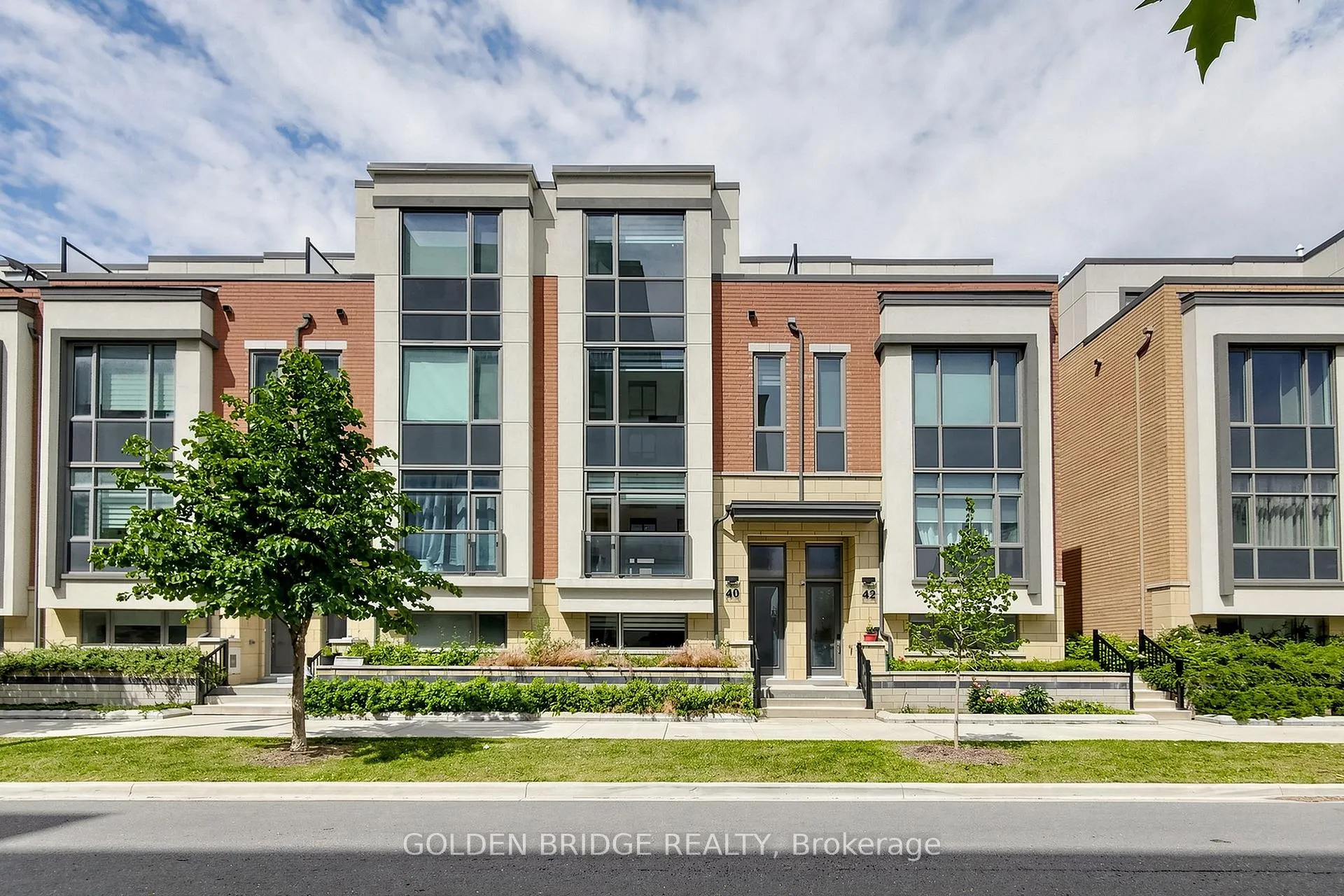 Photo 1 of 40 William Saville Street, Markham, Unionville — HOMEH