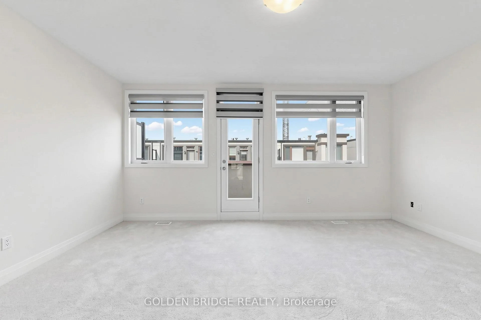 Photo 25 of 40 William Saville Street, Markham, Unionville — HOMEH