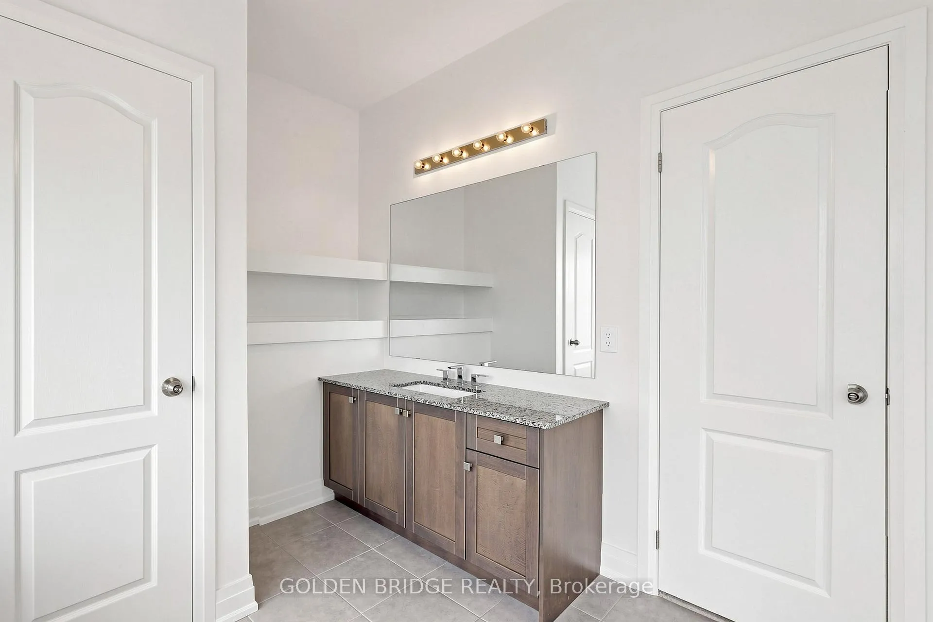 Photo 27 of 40 William Saville Street, Markham, Unionville — HOMEH