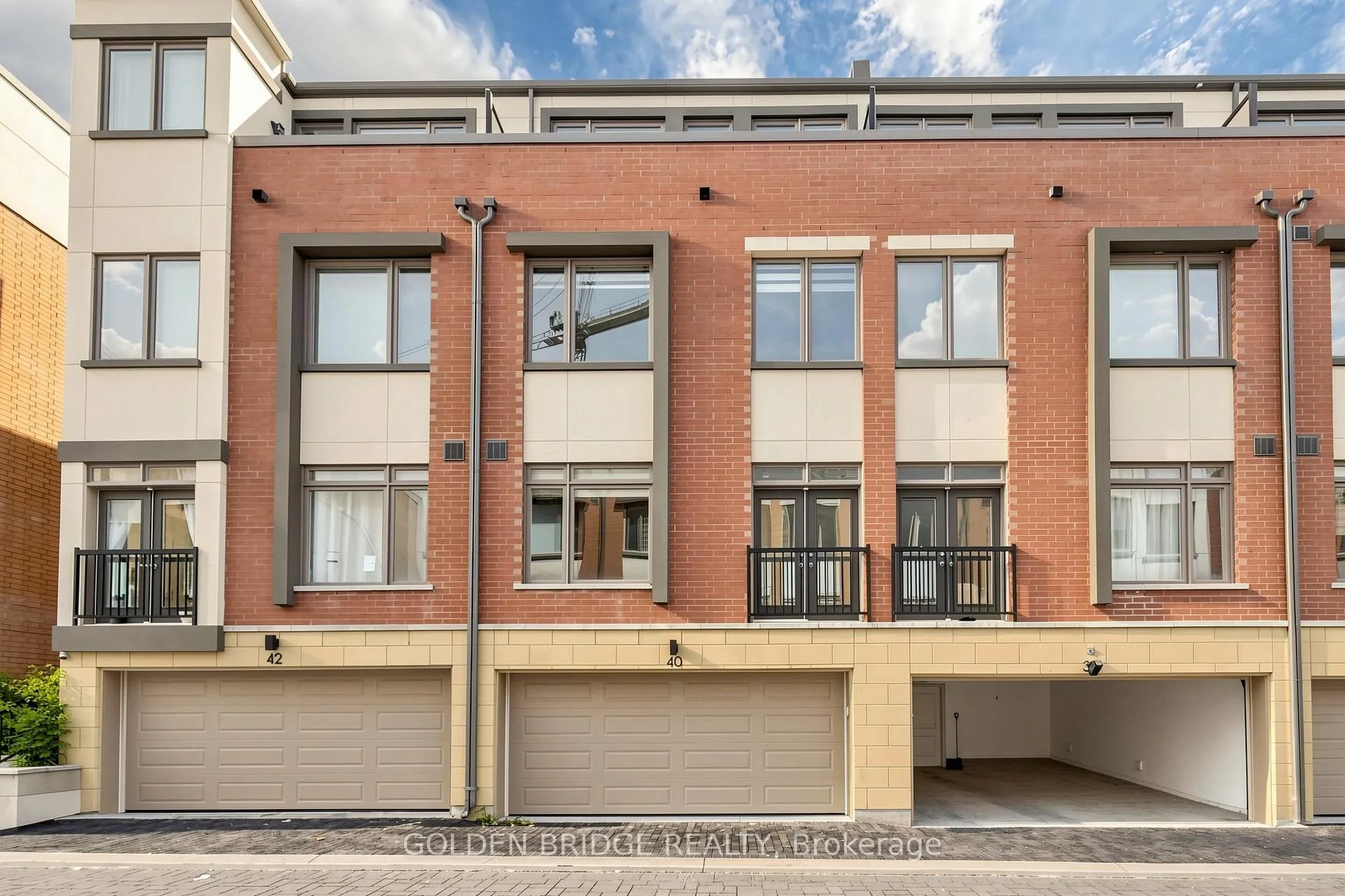 Photo 35 of 40 William Saville Street, Markham, Unionville — HOMEH