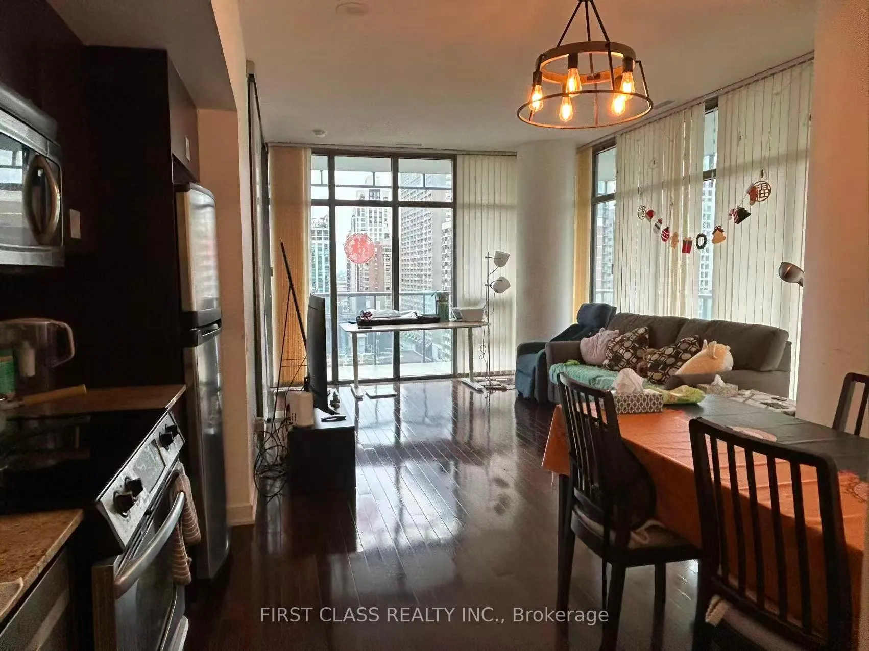 Photo 5 of Unit 1409, 33 Charles Street E, Toronto, Church-Yonge Corridor — HOMEH