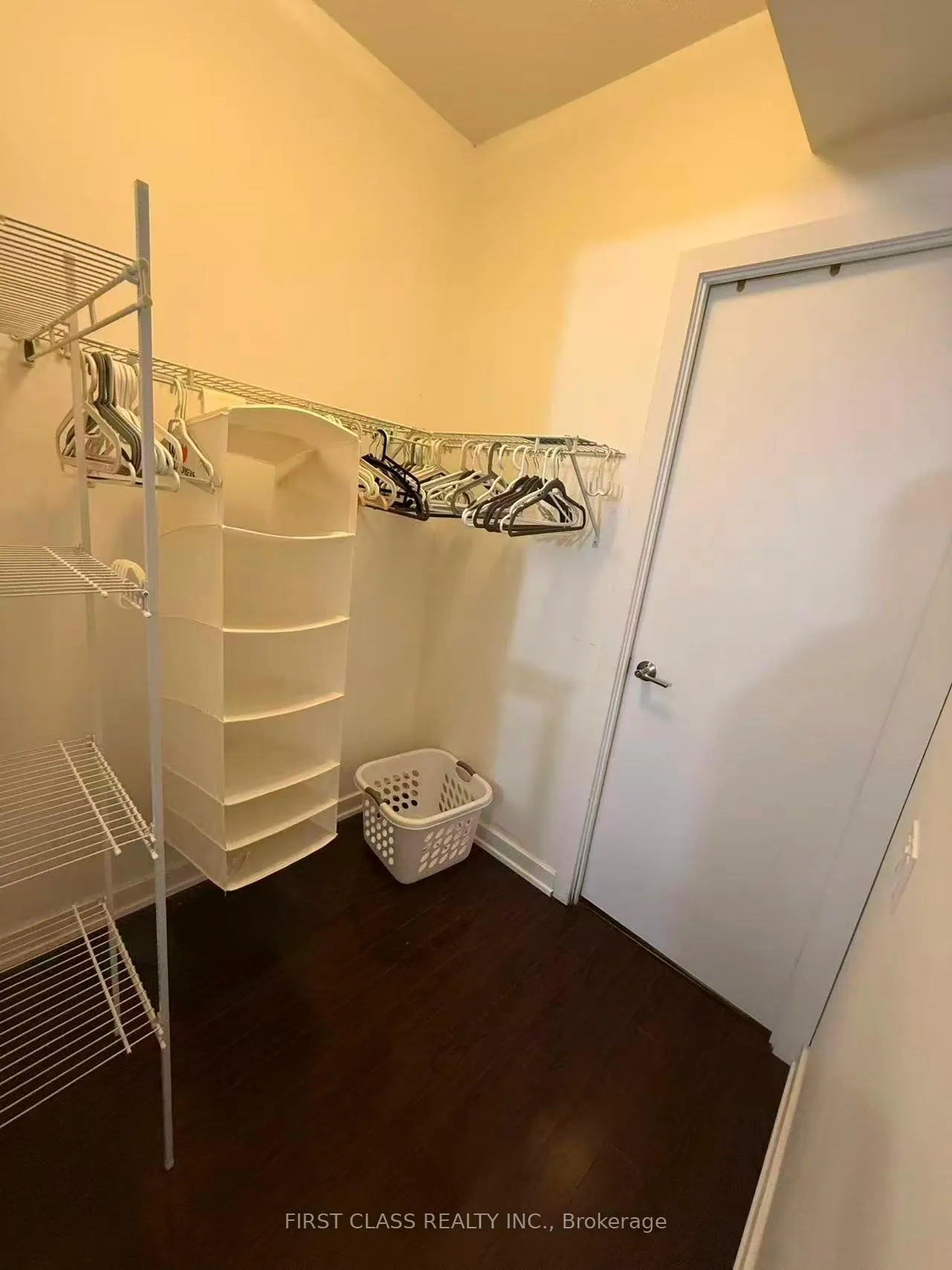 Photo 10 of Unit 1409, 33 Charles Street E, Toronto, Church-Yonge Corridor — HOMEH