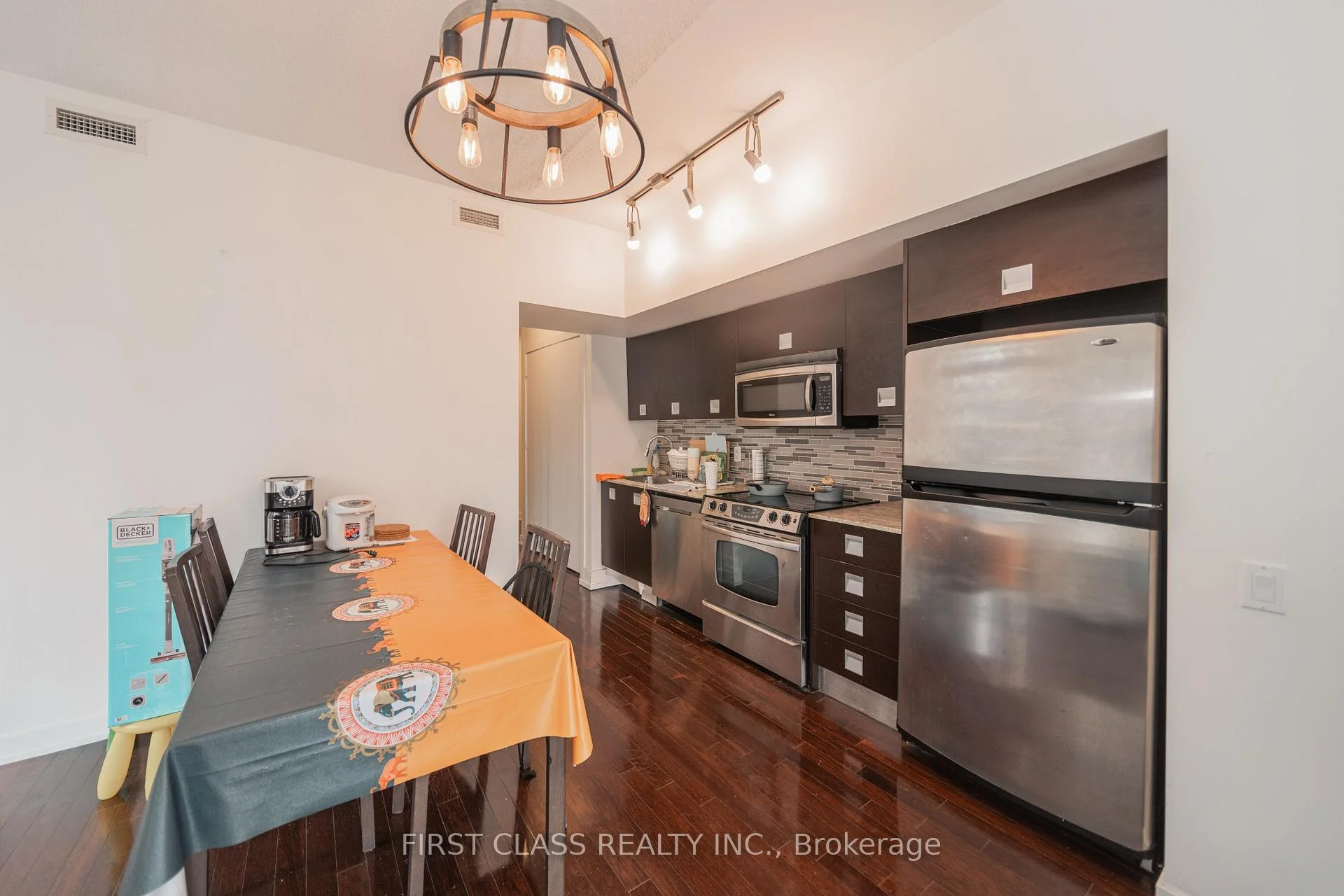 Photo 18 of Unit 1409, 33 Charles Street E, Toronto, Church-Yonge Corridor — HOMEH