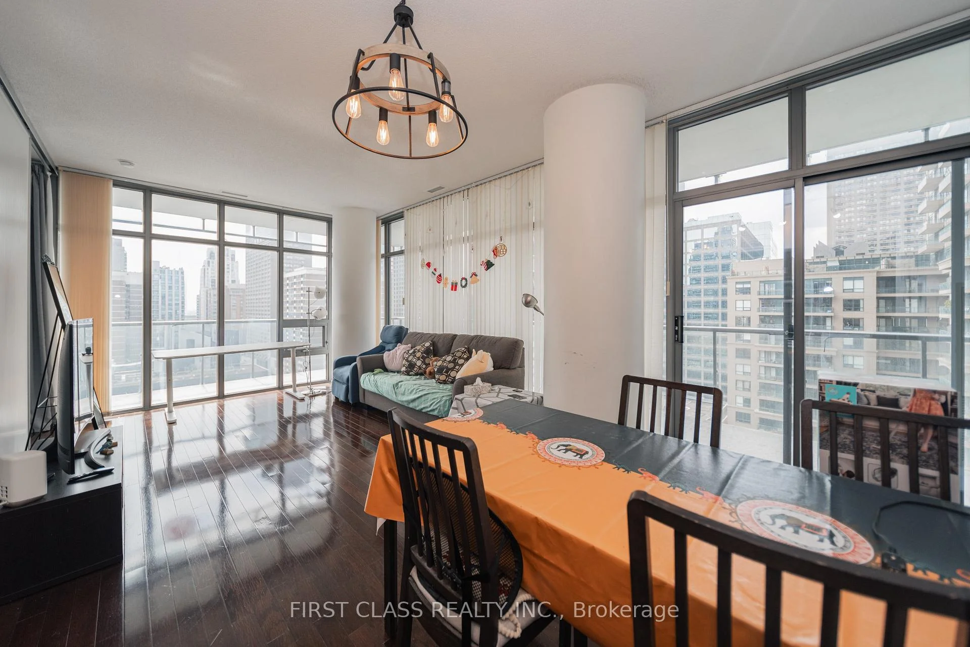 Photo 21 of Unit 1409, 33 Charles Street E, Toronto, Church-Yonge Corridor — HOMEH