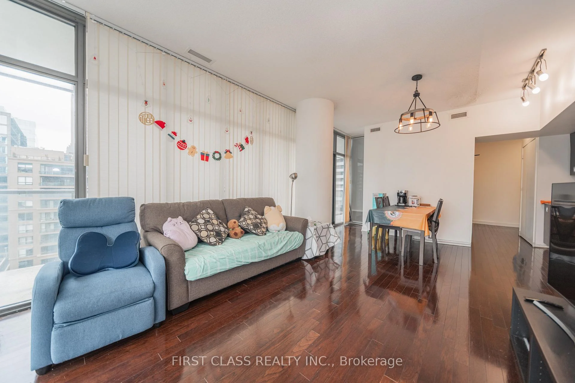 Photo 24 of Unit 1409, 33 Charles Street E, Toronto, Church-Yonge Corridor — HOMEH