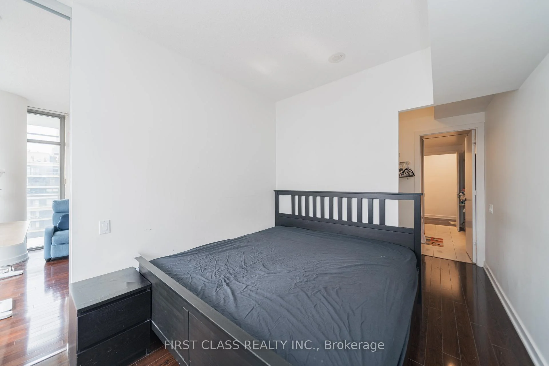 Photo 29 of Unit 1409, 33 Charles Street E, Toronto, Church-Yonge Corridor — HOMEH