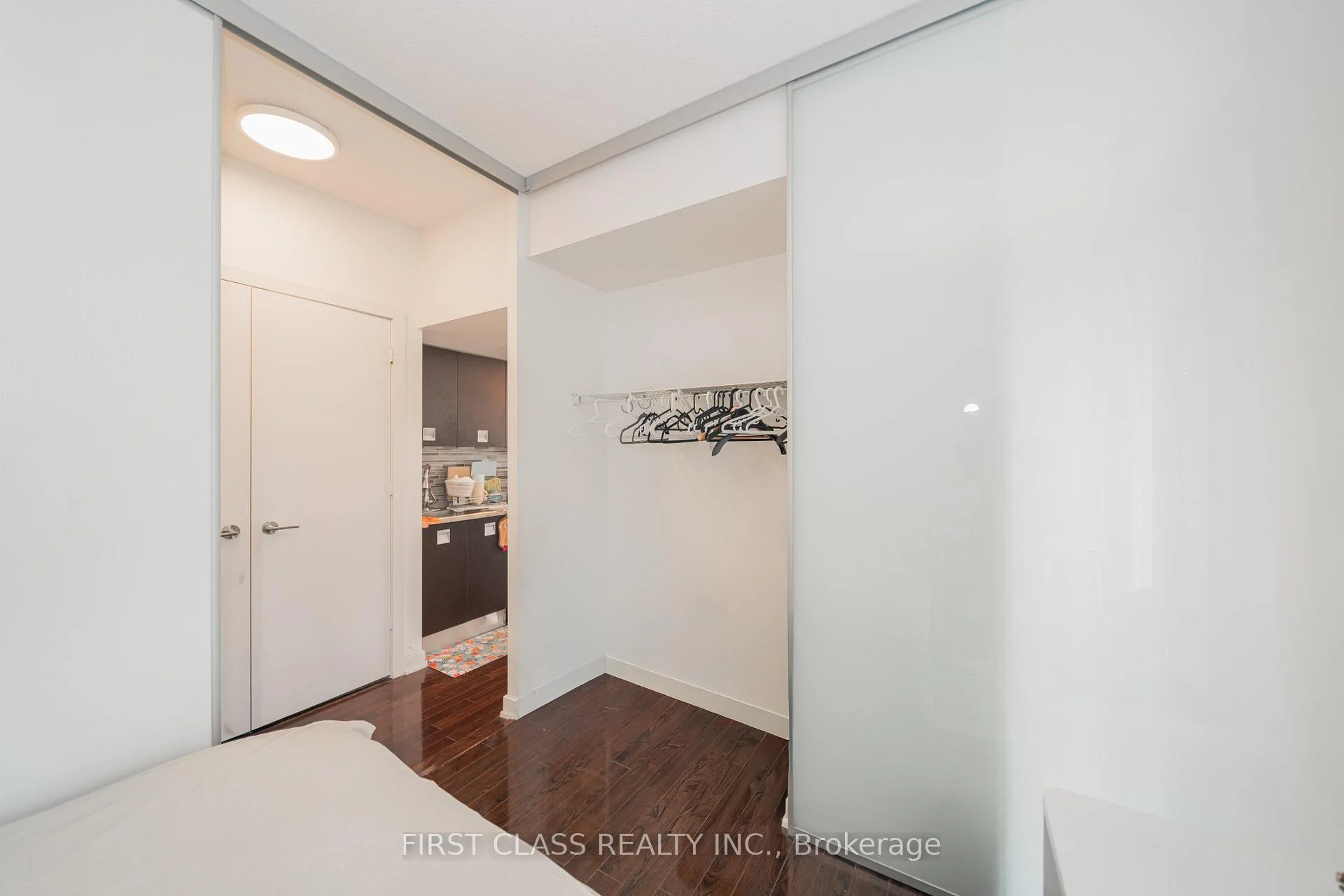 Photo 37 of Unit 1409, 33 Charles Street E, Toronto, Church-Yonge Corridor — HOMEH