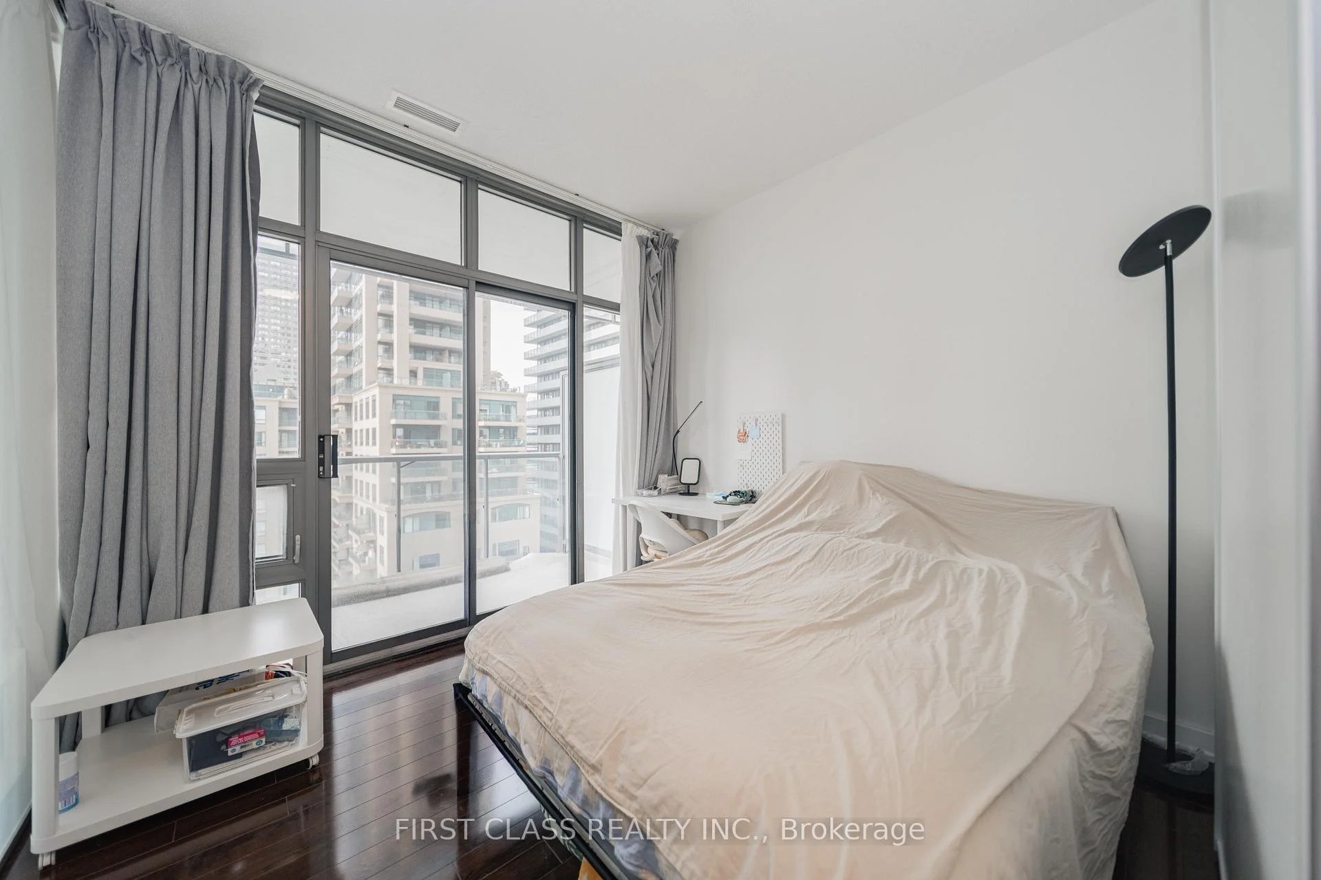 Photo 38 of Unit 1409, 33 Charles Street E, Toronto, Church-Yonge Corridor — HOMEH