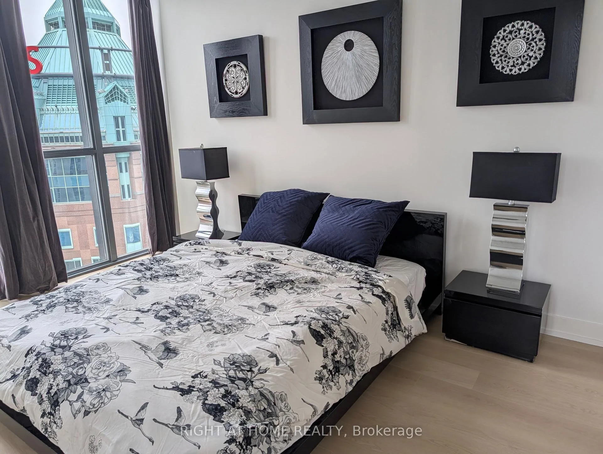 Photo 13 of Unit 2408, 110 Charles Street E, Toronto, Church-Yonge Corridor — HOMEH