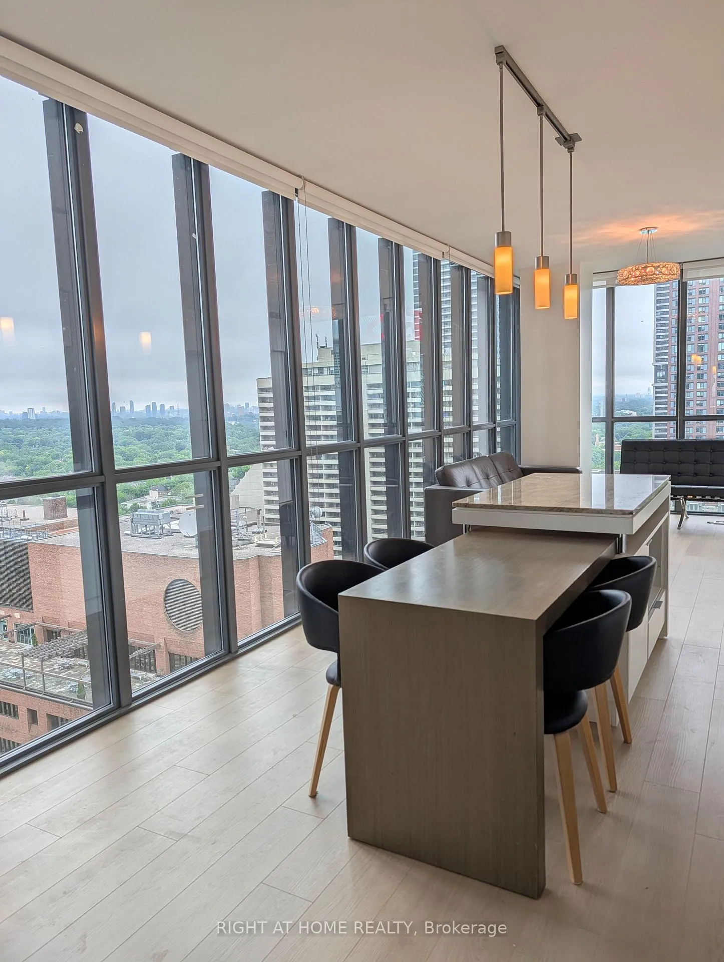 Photo 15 of Unit 2408, 110 Charles Street E, Toronto, Church-Yonge Corridor — HOMEH