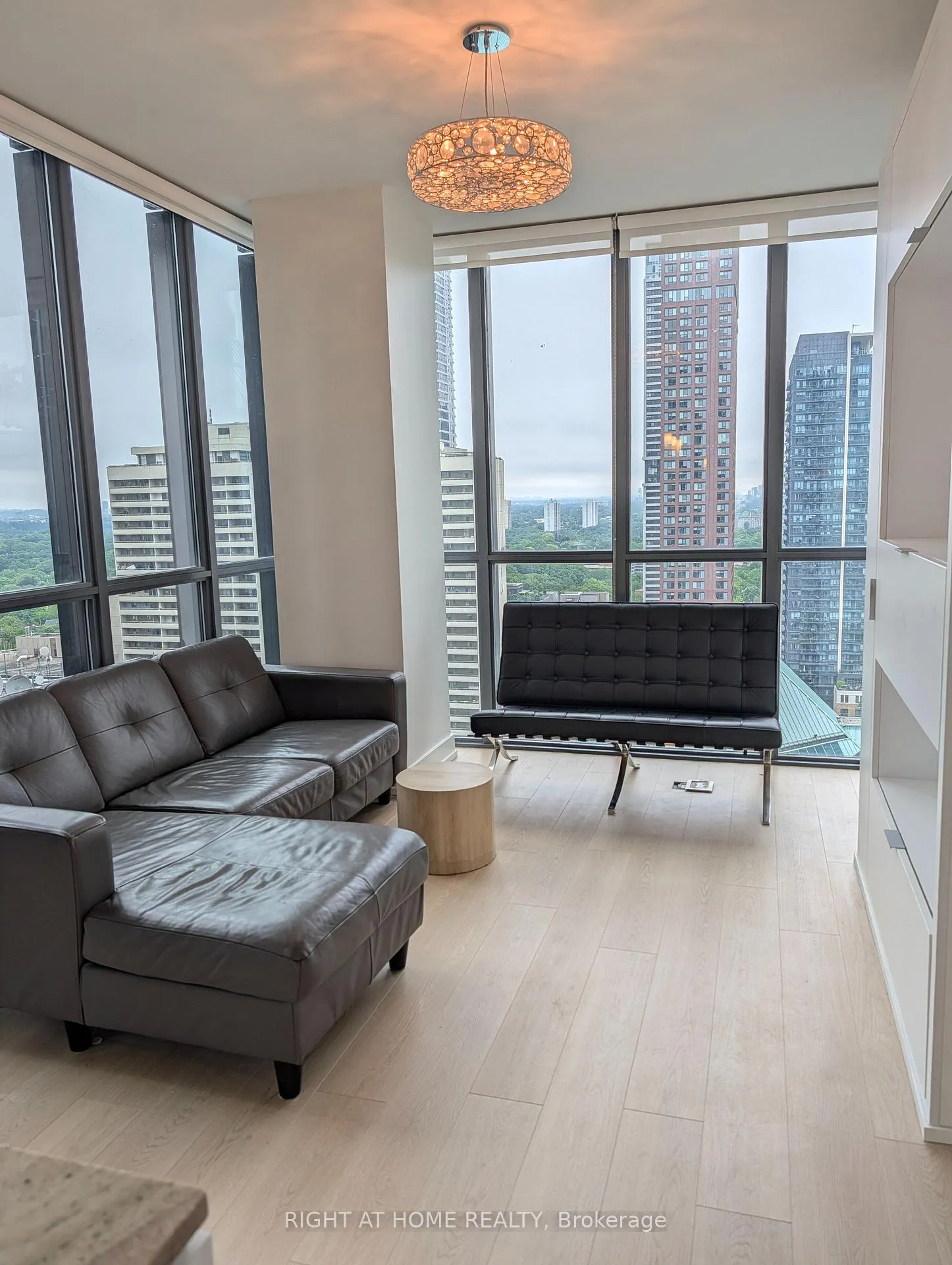 Photo 16 of Unit 2408, 110 Charles Street E, Toronto, Church-Yonge Corridor — HOMEH