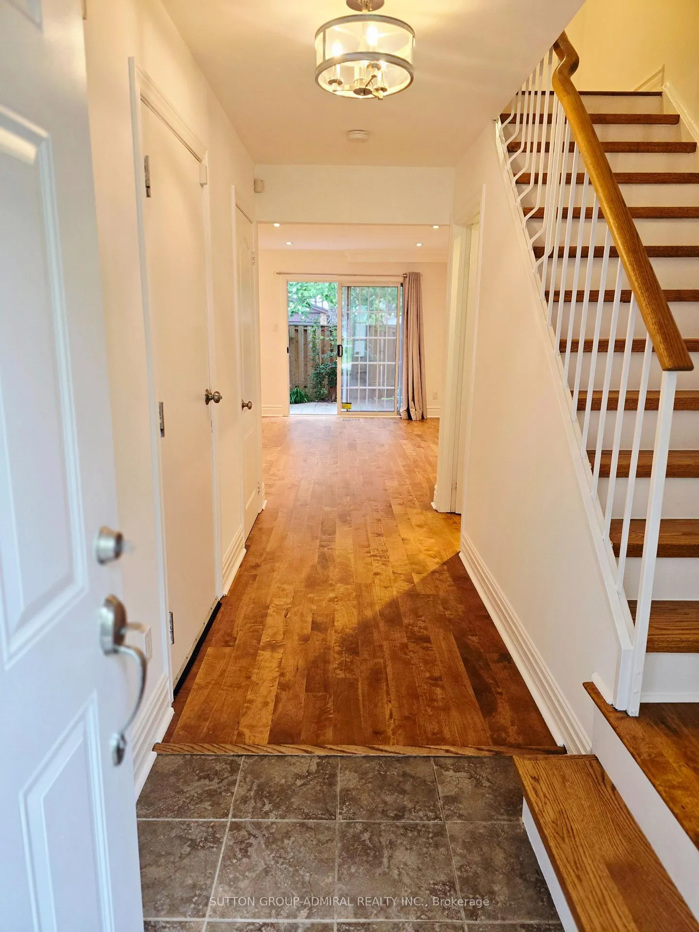 Photo 2 of 24 Corkory Way, Markham, Aileen-Willowbrook — HOMEH