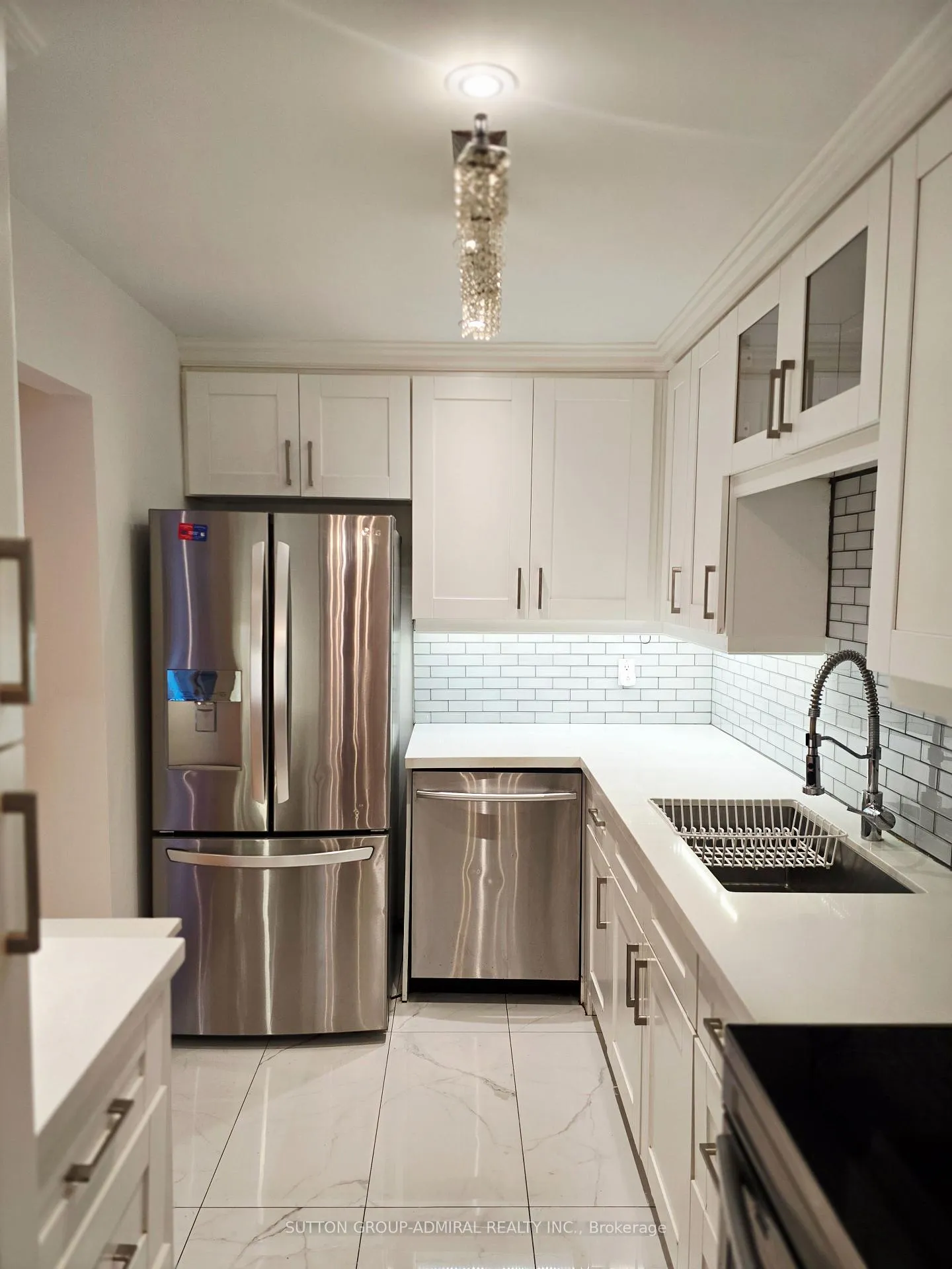 Photo 5 of 24 Corkory Way, Markham, Aileen-Willowbrook — HOMEH