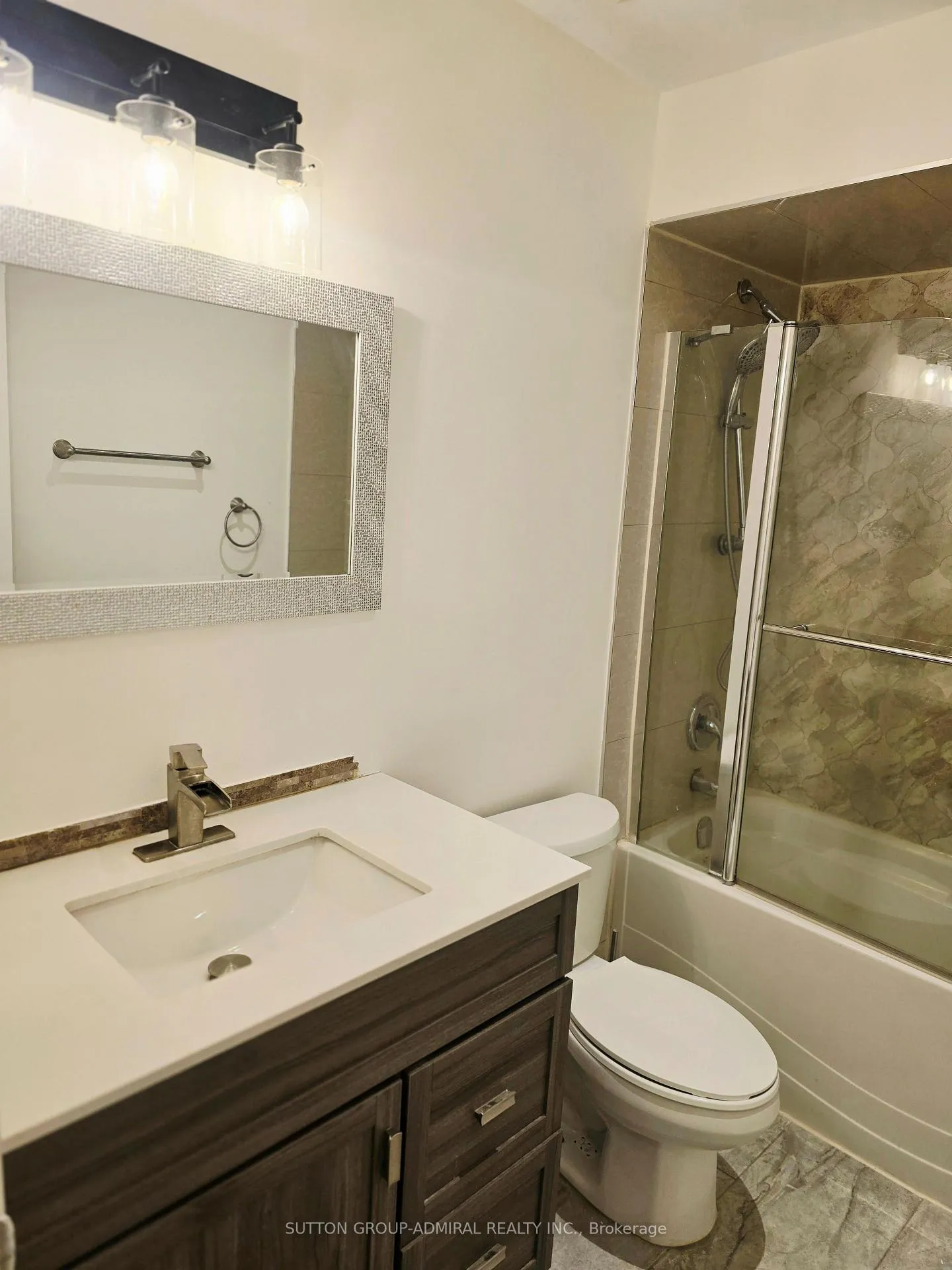 Photo 11 of 24 Corkory Way, Markham, Aileen-Willowbrook — HOMEH