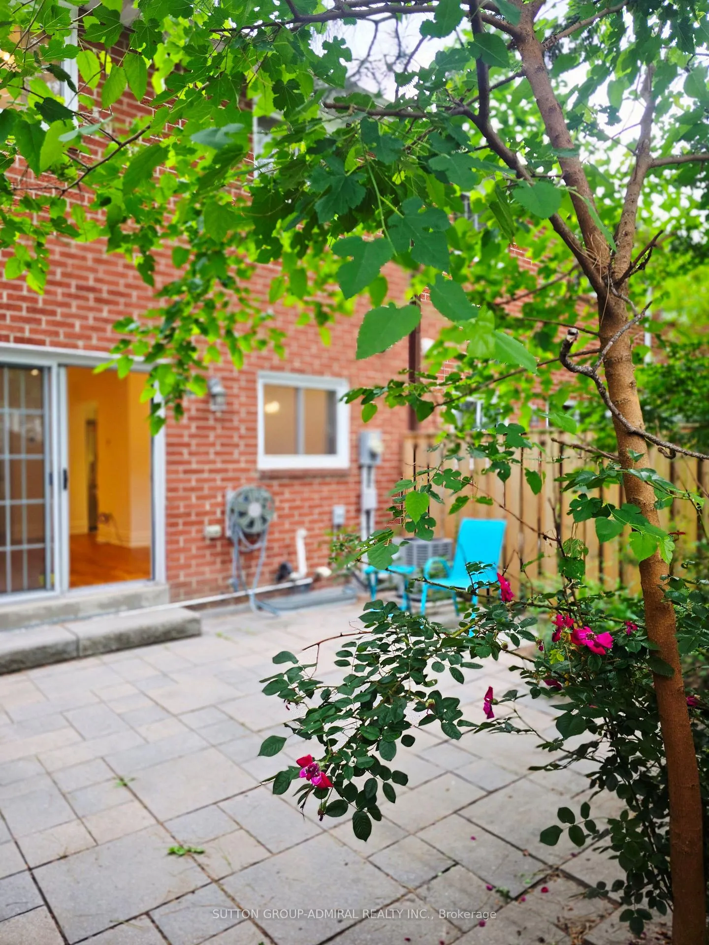 Photo 20 of 24 Corkory Way, Markham, Aileen-Willowbrook — HOMEH
