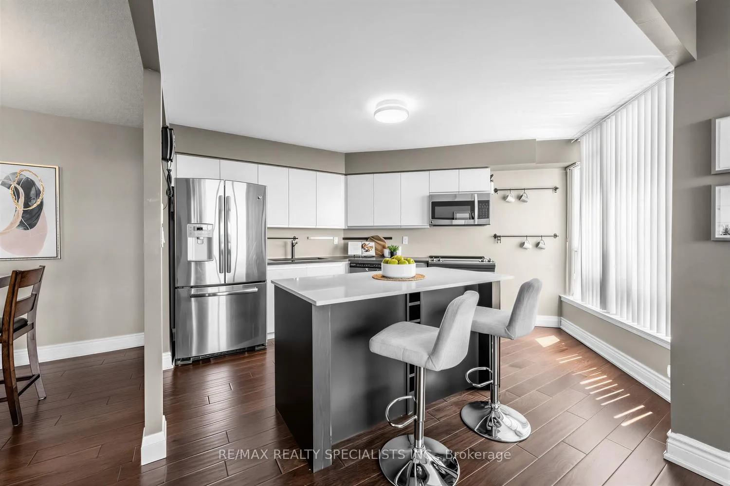 Photo of Unit 1006, 10 Laurelcrest Street