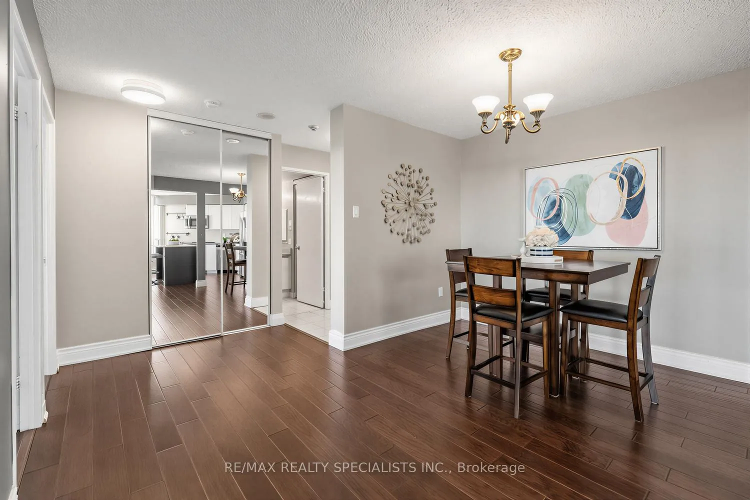Photo 7 of Unit 1006, 10 Laurelcrest Street, Brampton, Queen Street Corridor — HOMEH