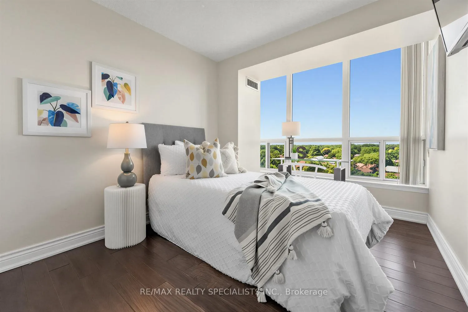 Photo 16 of Unit 1006, 10 Laurelcrest Street, Brampton, Queen Street Corridor — HOMEH