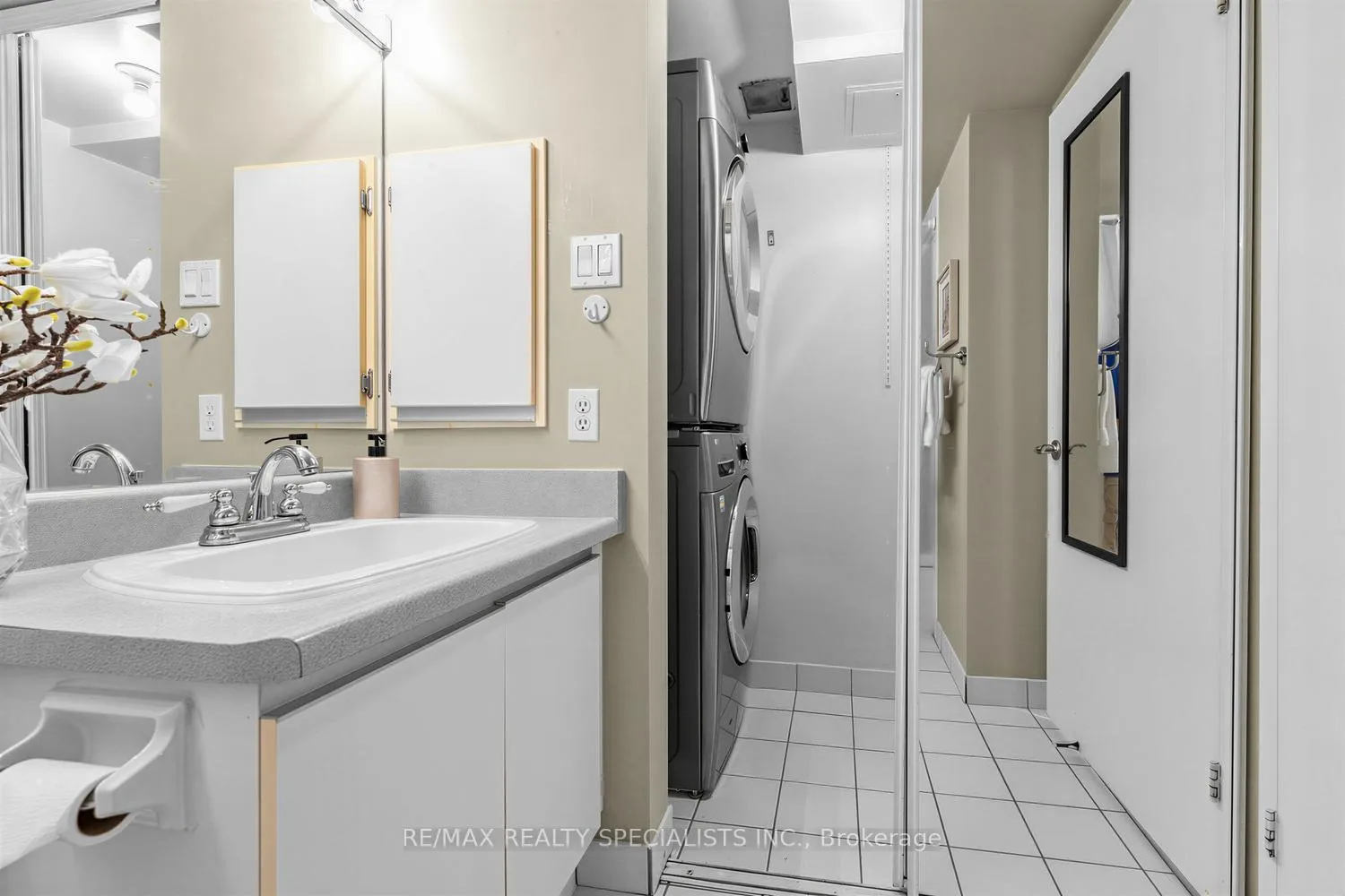 Photo 19 of Unit 1006, 10 Laurelcrest Street, Brampton, Queen Street Corridor — HOMEH