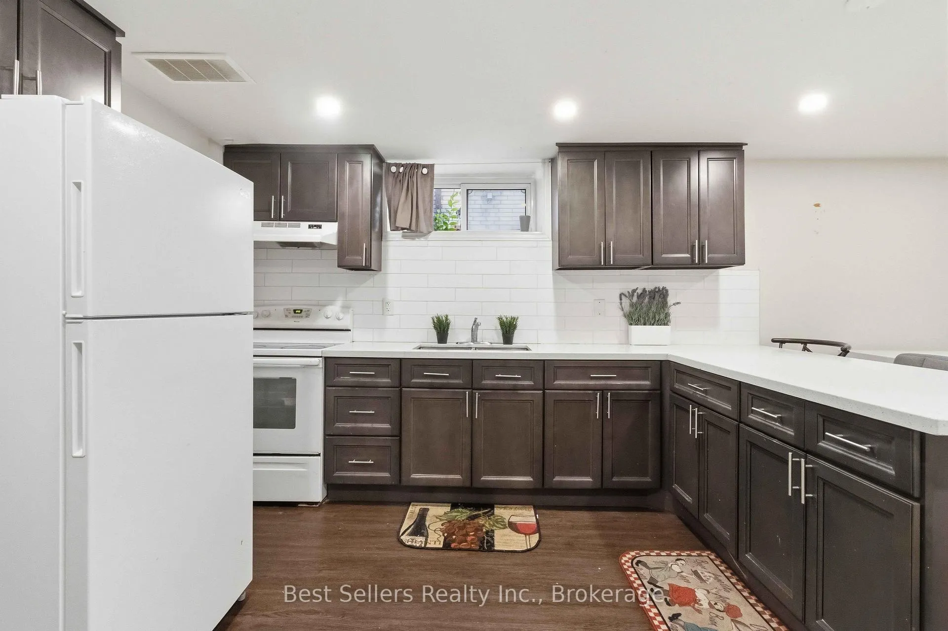 Photo 20 of 80 Felan Crescent, Etobicoke, Thistletown-Beaumonde Heights — HOMEH
