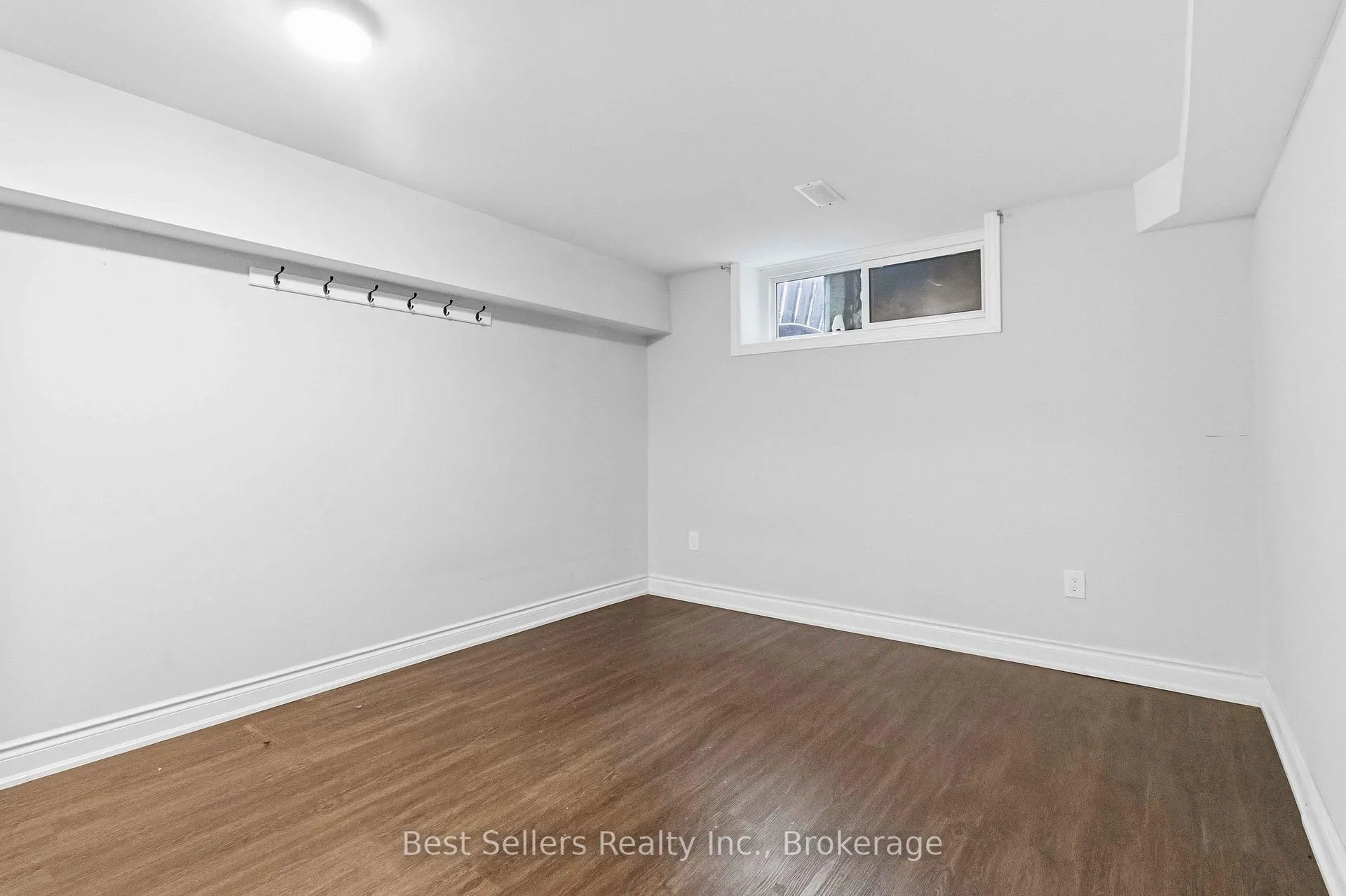 Photo 22 of 80 Felan Crescent, Etobicoke, Thistletown-Beaumonde Heights — HOMEH