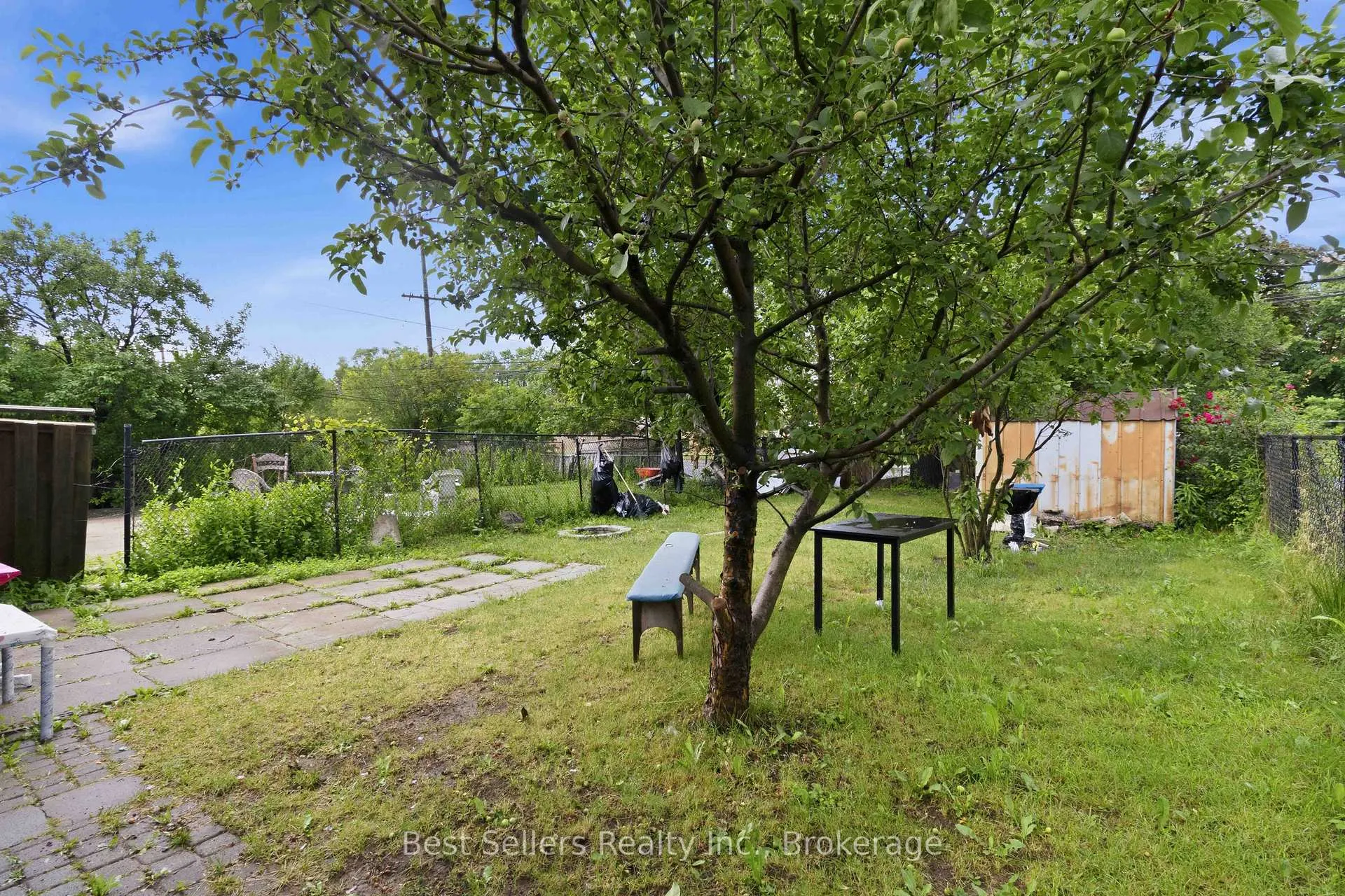 Photo 28 of 80 Felan Crescent, Etobicoke, Thistletown-Beaumonde Heights — HOMEH