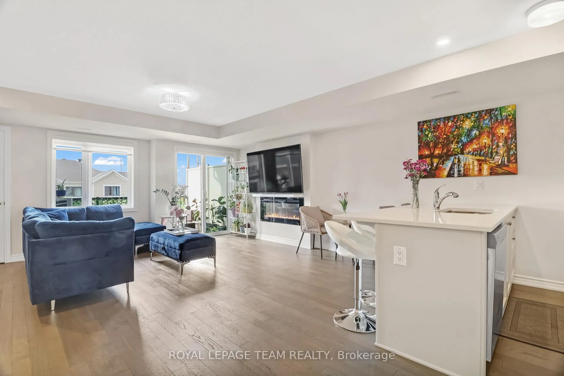 Photo 7 of 2274 Watercolours Way, Ottawa, Barrhaven - Half Moon Bay — HOMEH
