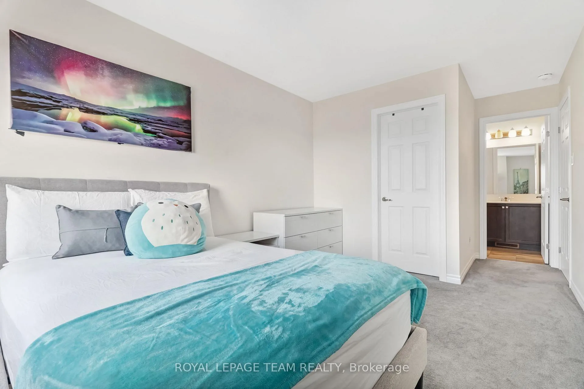 Photo 16 of 2274 Watercolours Way, Ottawa, Barrhaven - Half Moon Bay — HOMEH