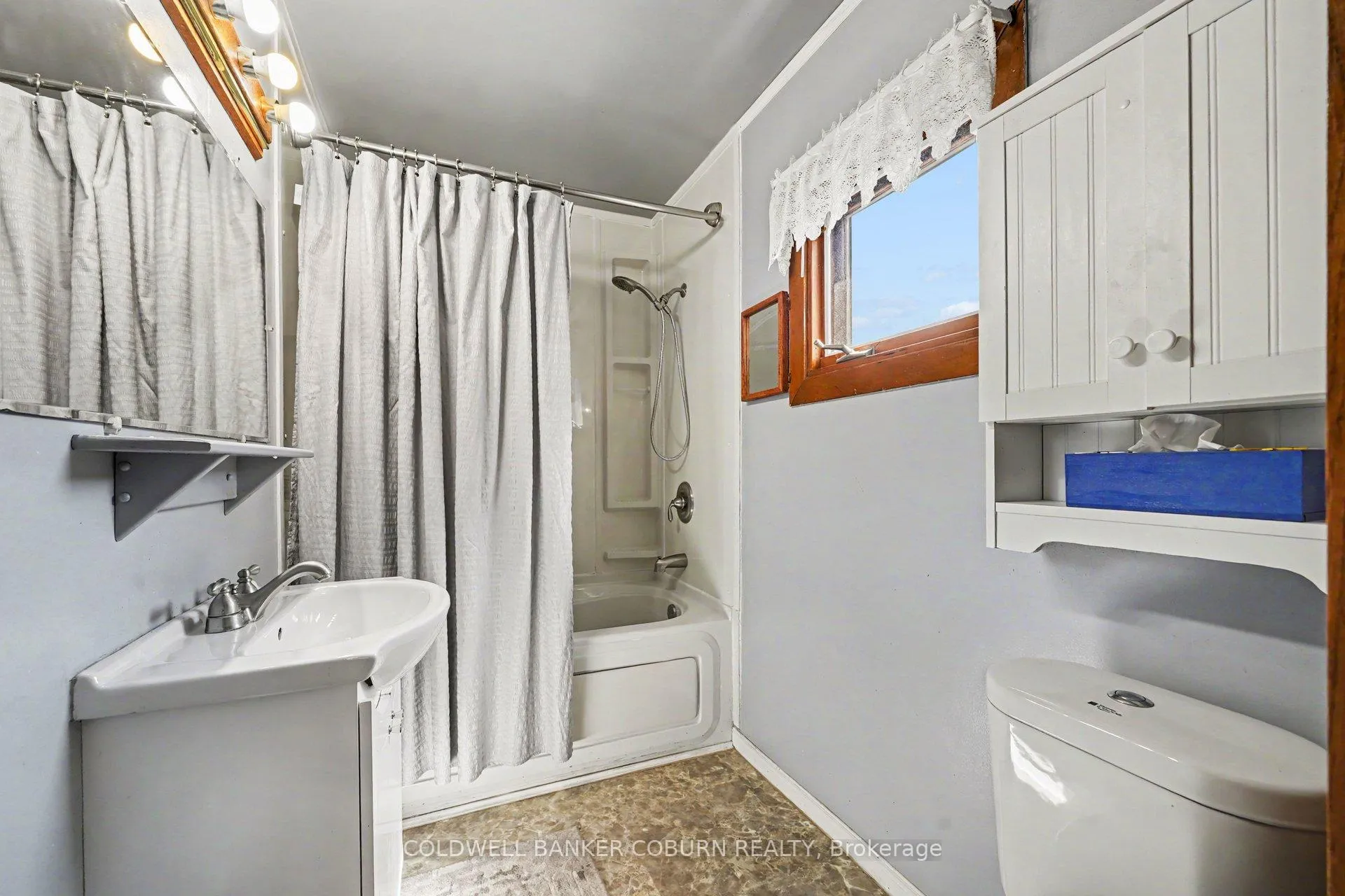 Photo 10 of 54 Howard Street, North Dundas, Chesterville — HOMEH