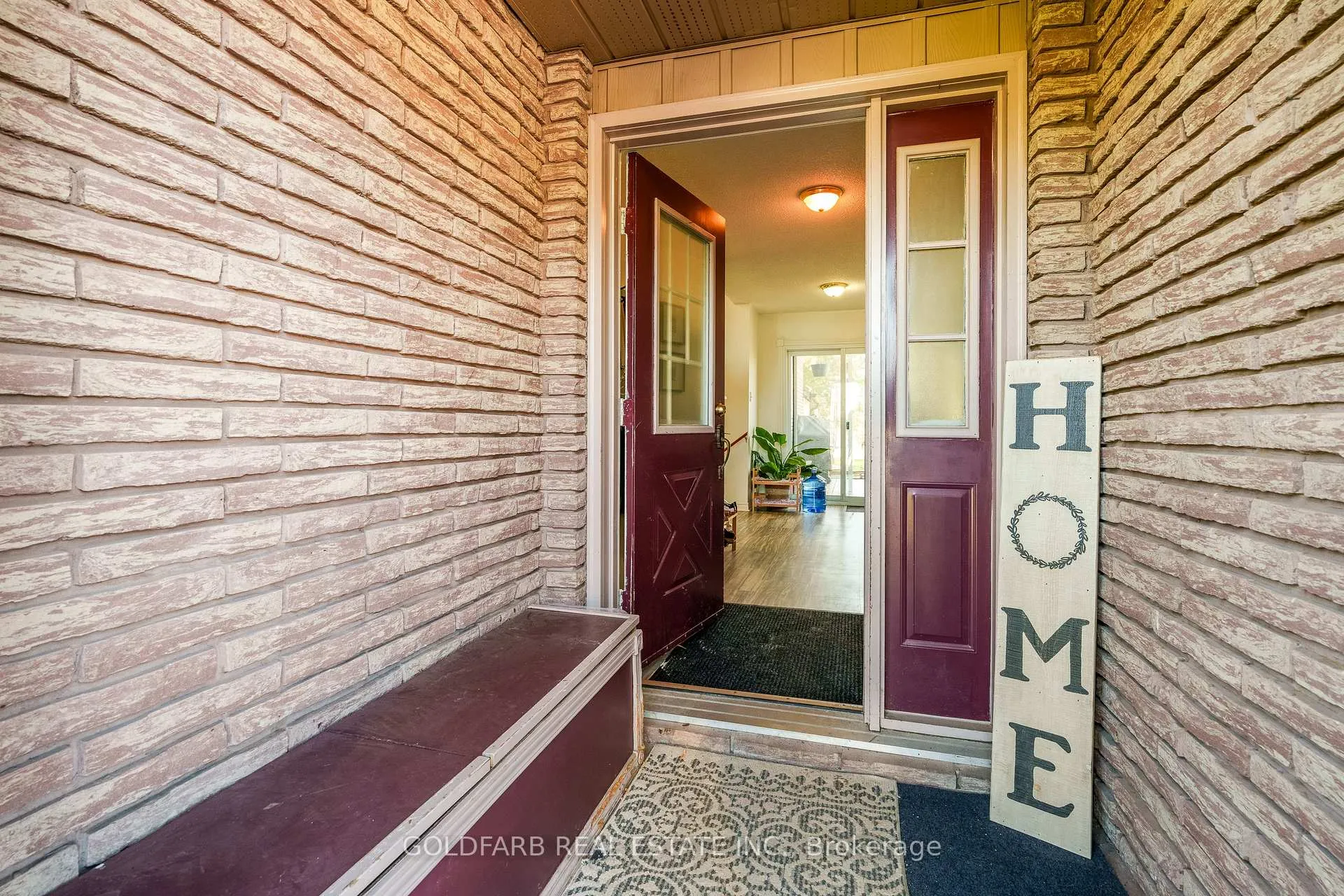 Photo 3 of 1635 Innisfil Beach Road, Innisfil, Alcona — HOMEH