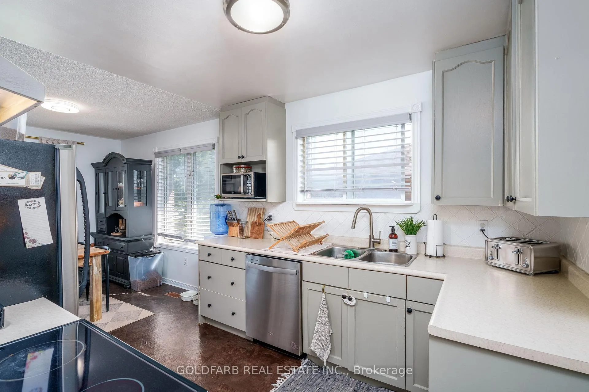 Photo 8 of 1635 Innisfil Beach Road, Innisfil, Alcona — HOMEH