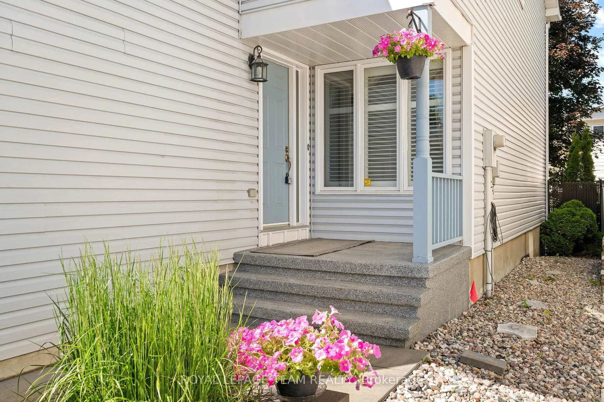 Photo 4 of 6526 Tooney Drive, Ottawa, Orleans/Sunridge — HOMEH
