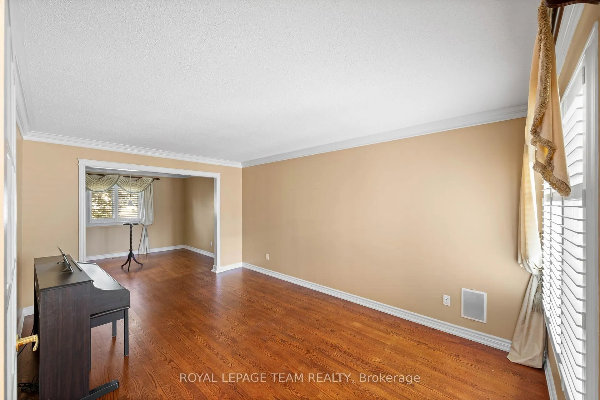 Photo 7 of 6526 Tooney Drive, Ottawa, Orleans/Sunridge — HOMEH