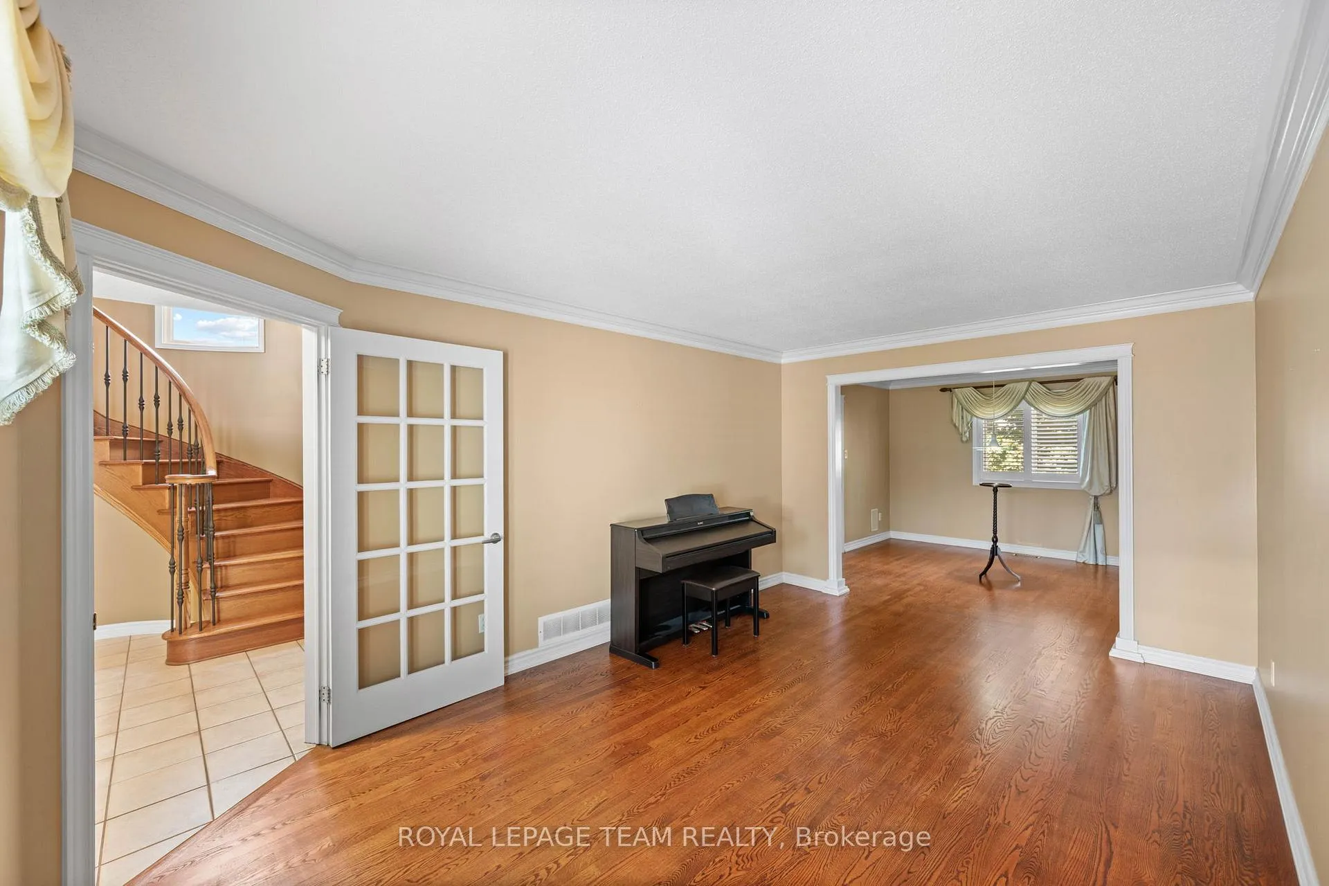 Photo 8 of 6526 Tooney Drive, Ottawa, Orleans/Sunridge — HOMEH