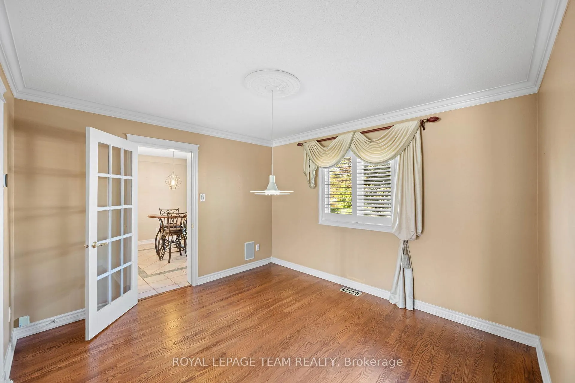 Photo 12 of 6526 Tooney Drive, Ottawa, Orleans/Sunridge — HOMEH
