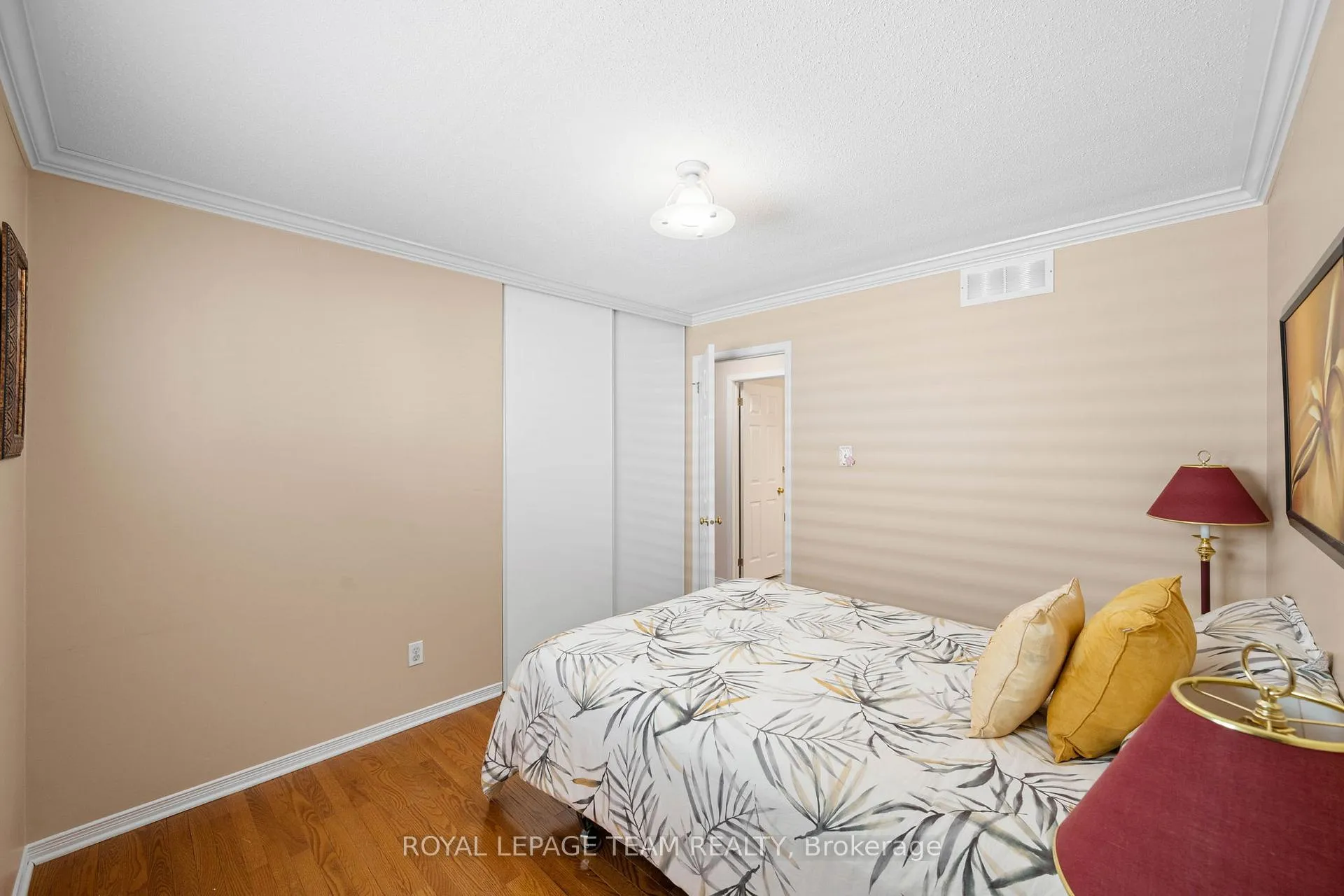 Photo 31 of 6526 Tooney Drive, Ottawa, Orleans/Sunridge — HOMEH