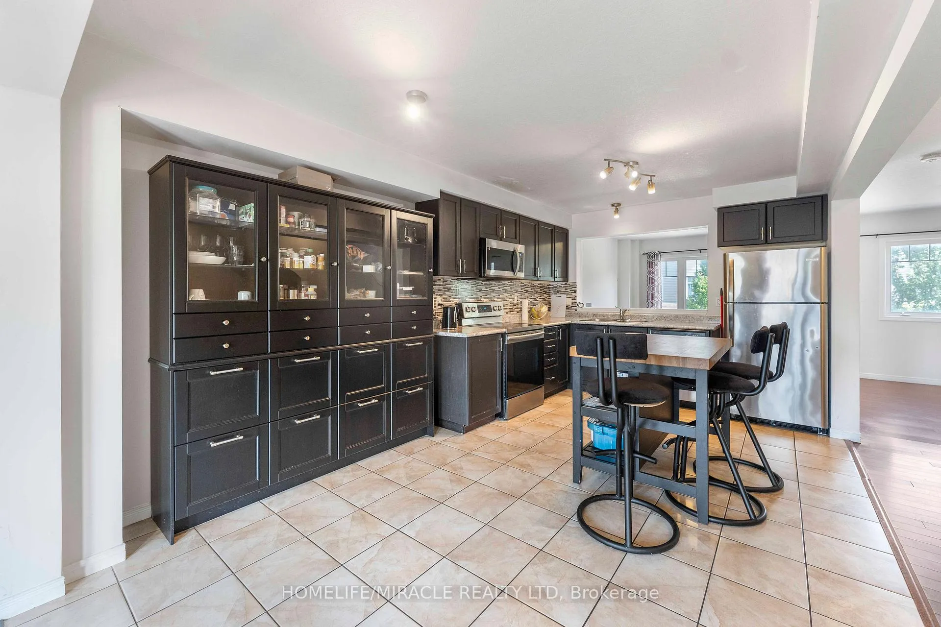 Photo 5 of Unit 93, 750 Lawrence Street, Cambridge, Preston Centre — HOMEH