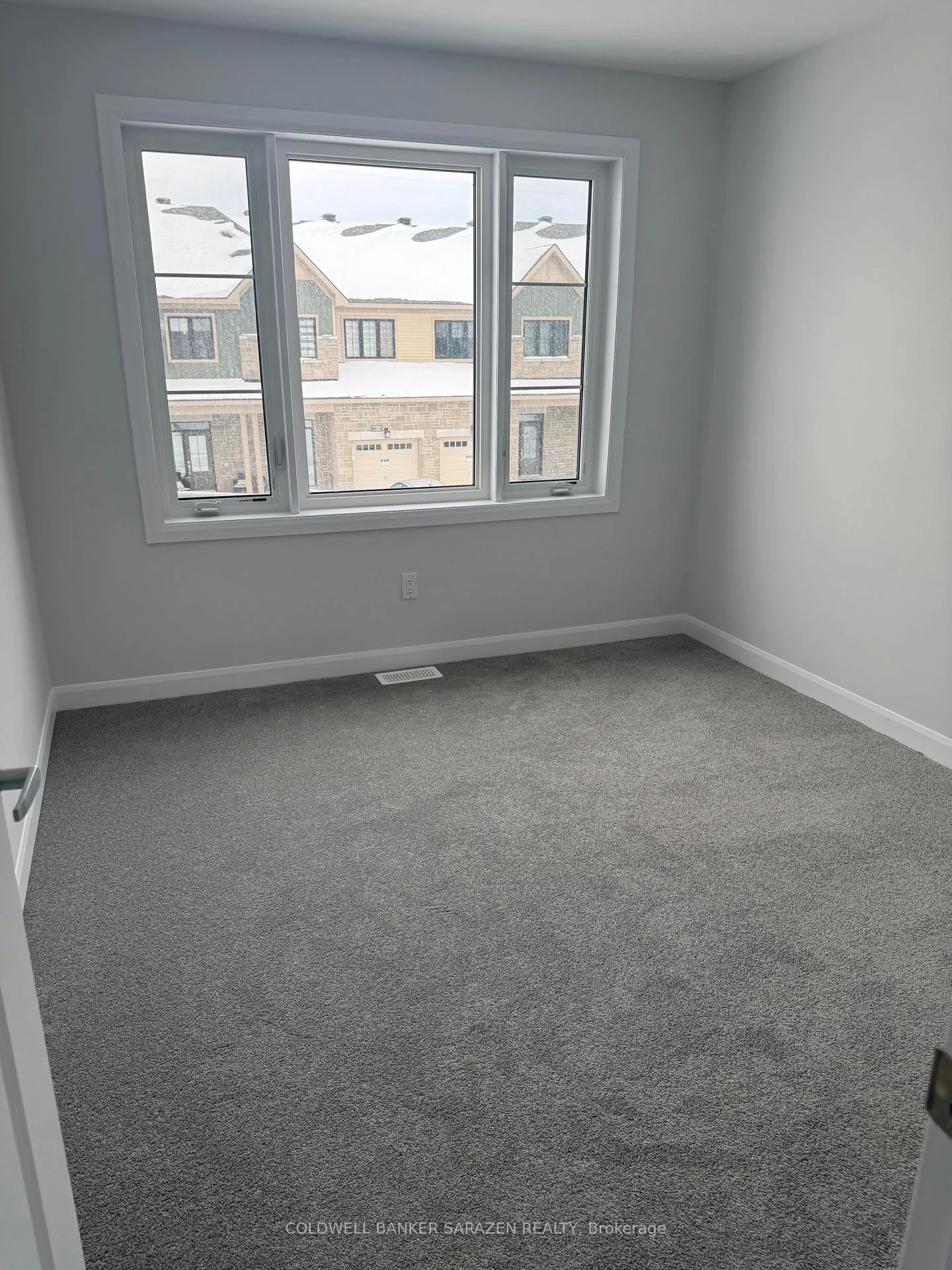 Photo 12 of 731 Fairline Row N, Ottawa, Kanata - Emerald Meadows/Trailwest — HOMEH