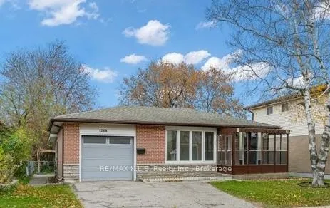 Photo 1 of 1206 Valentine Drive, Cambridge, Lang's Farm — HOMEH