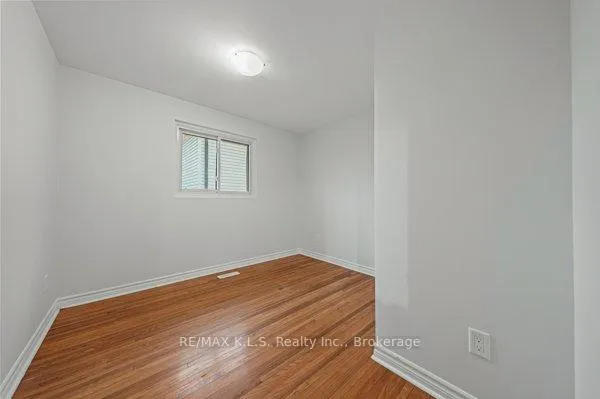 Photo 9 of 1206 Valentine Drive, Cambridge, Lang's Farm — HOMEH